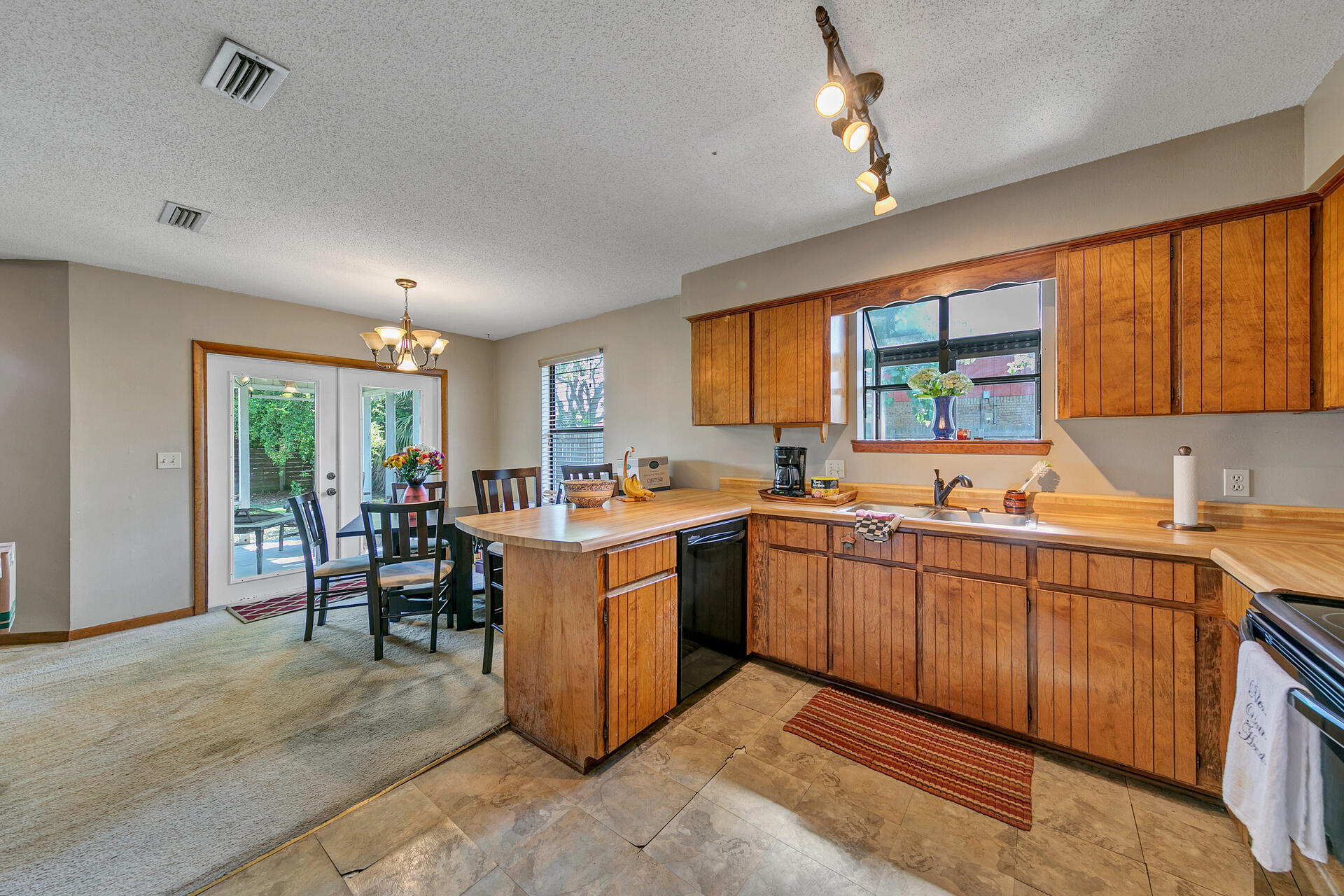 GULF MANOR 1ST ADDN - Residential