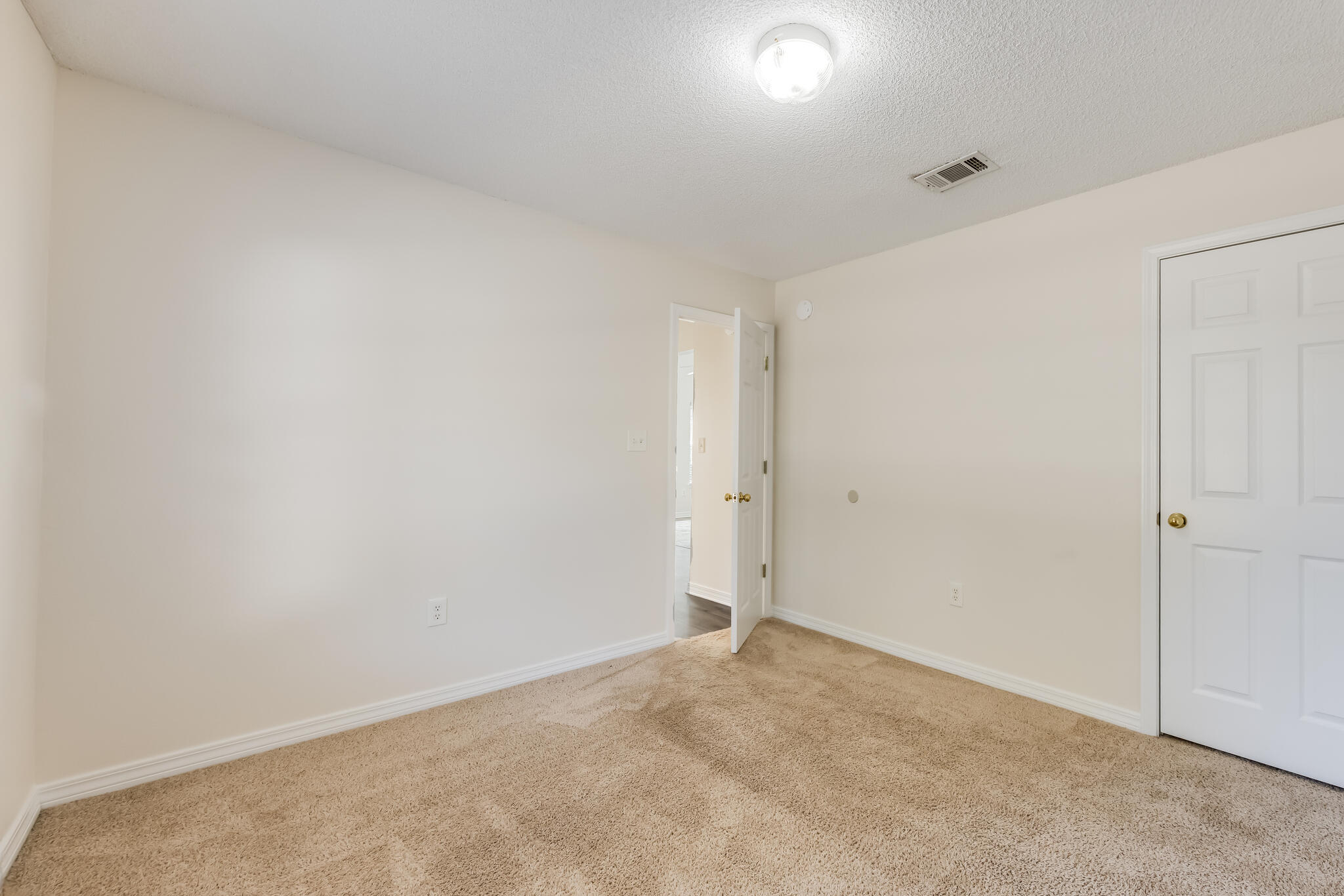 MARSH HARBOR - Residential