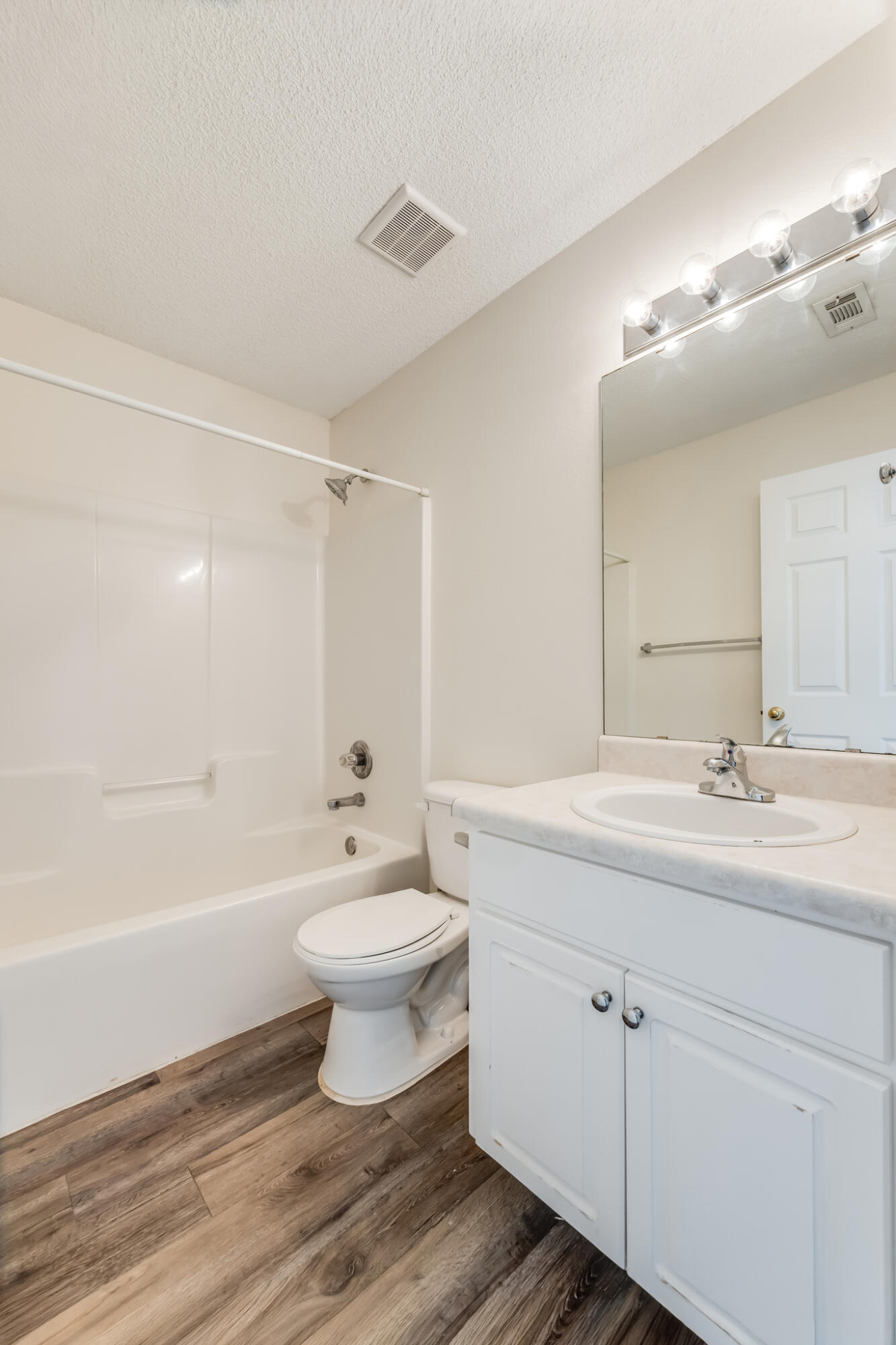 MARSH HARBOR - Residential