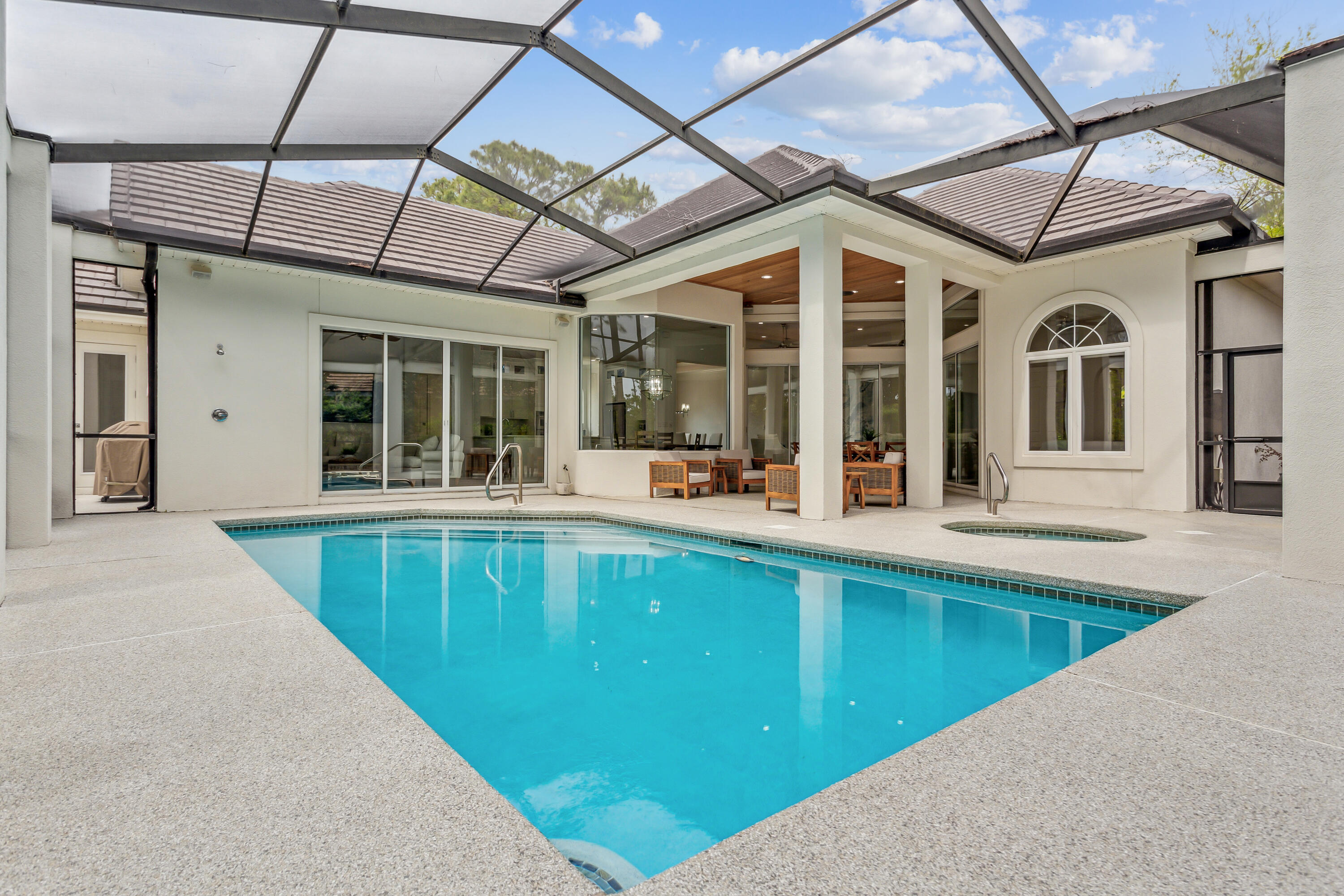 REGATTA BAY PH 1 - Residential
