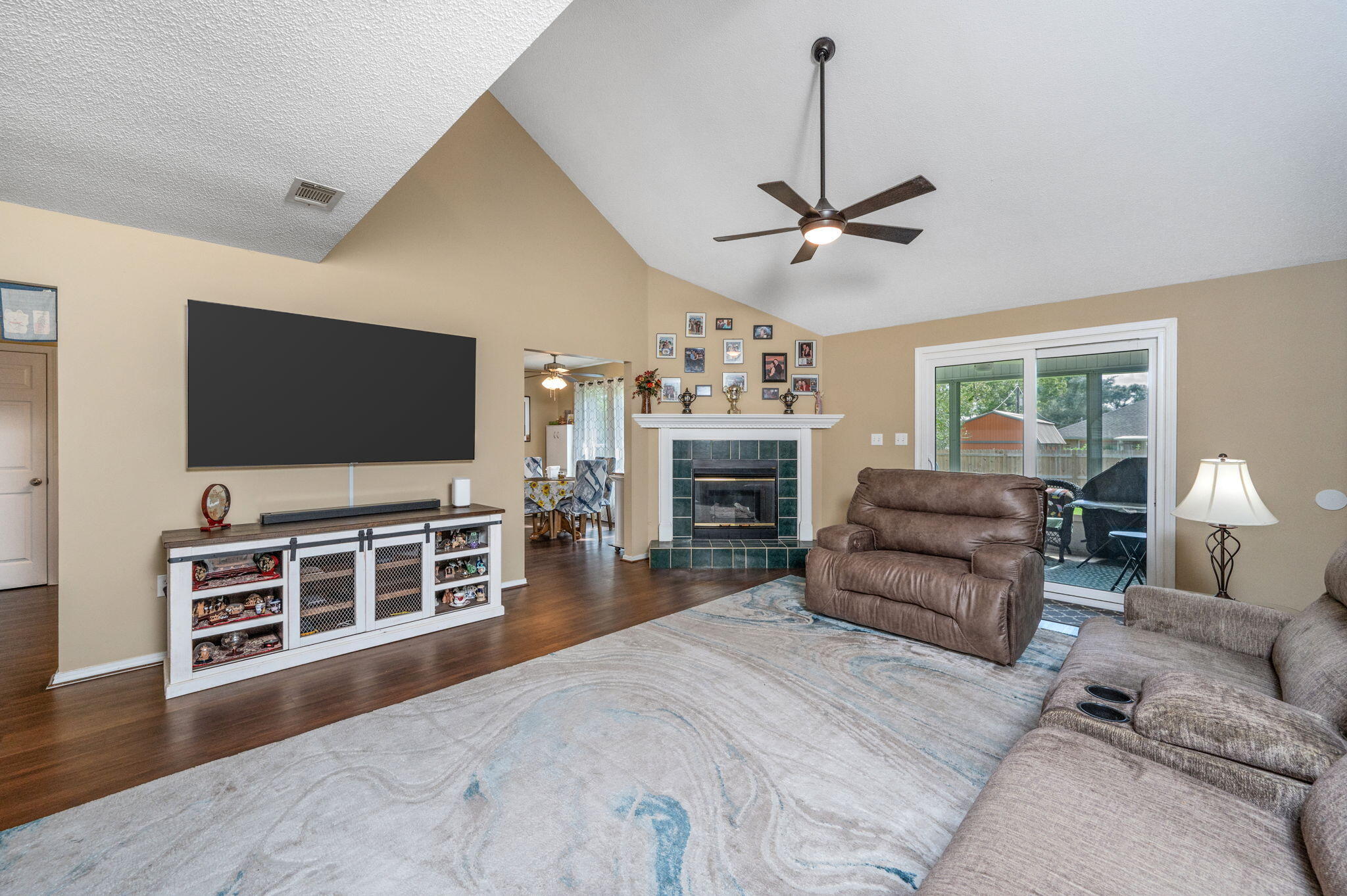 RIVERCHASE S/D PH 2 - Residential