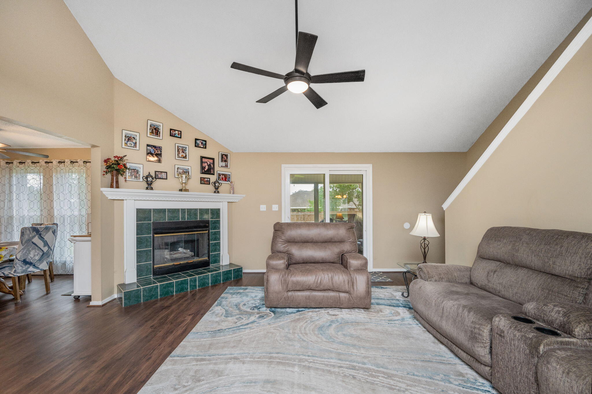 RIVERCHASE S/D PH 2 - Residential
