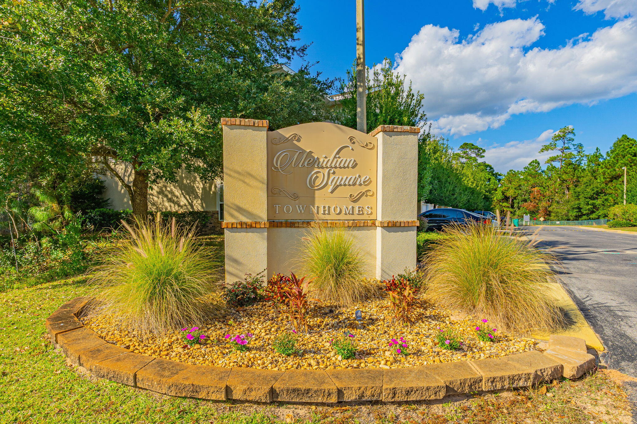 MERIDIAN SQUARE T/H - Residential