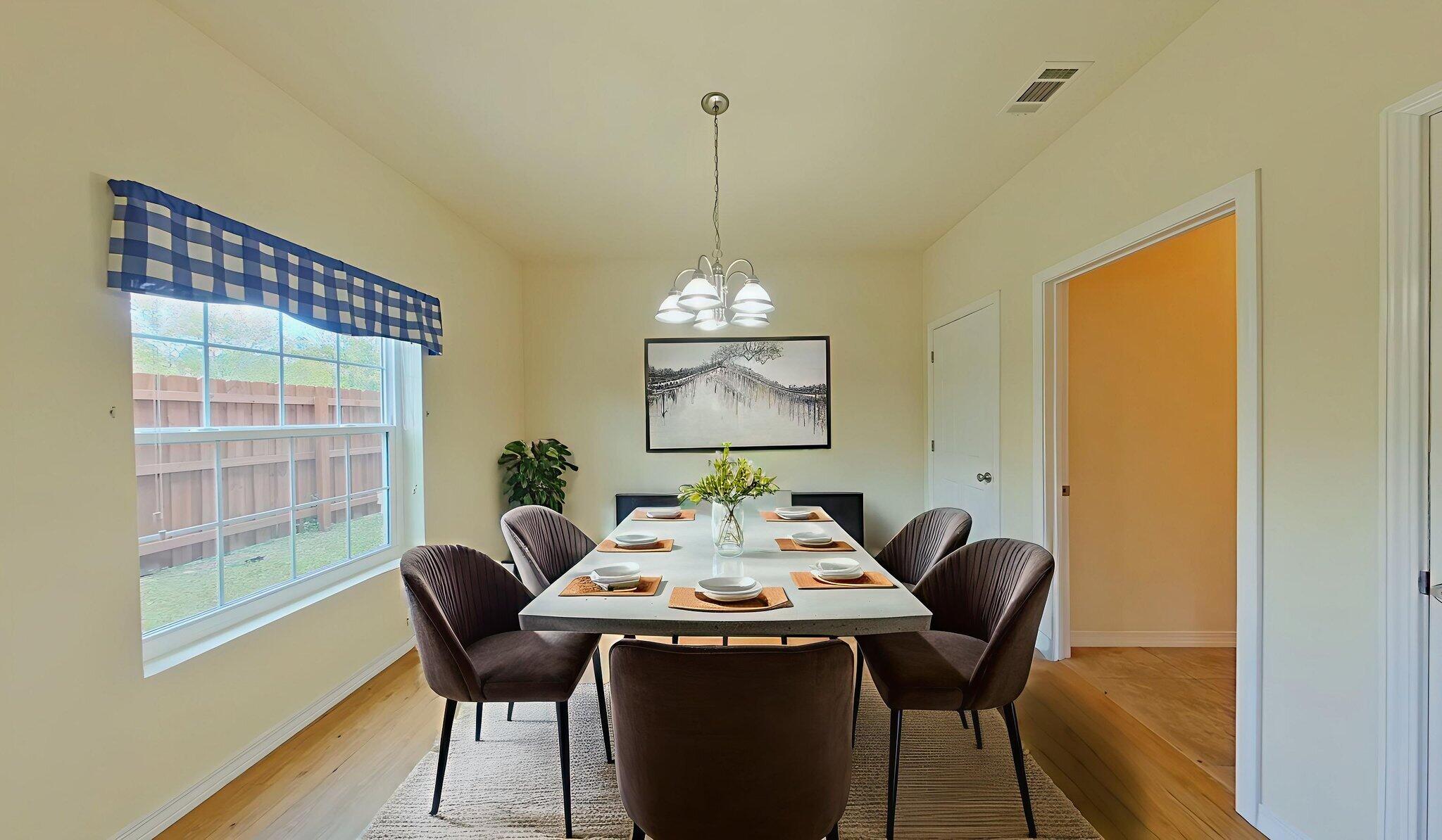 MERIDIAN SQUARE T/H - Residential