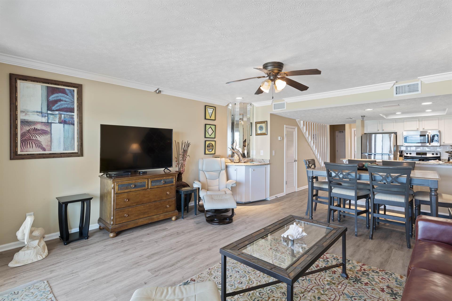 SEAFARER CONDO - Residential