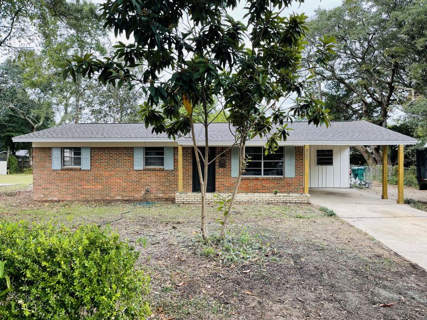 Newly updated retro style 3bd / 1.5 ba in the heart of Niceville.  Close to A rated middle school, high school and Eglin AFB.    Home has a brand new roof, brand new AC and electrical has been re-wired throughout.  Fresh new paint inside and out, new LVP throughout home, new bath vanities and all new light fixtures.  This inviting home has a large fenced in back yard with a spacious screened in back porch. Includes a 1 car detached garage/shed. Pets considered upon owner approval.  Security and pet deposit required. Absolutely  NO SMOKING IN HOME.  Background and credit checks required.Minor touchups, and some electrical updates as well as a deep clean will be completed prior to move in.