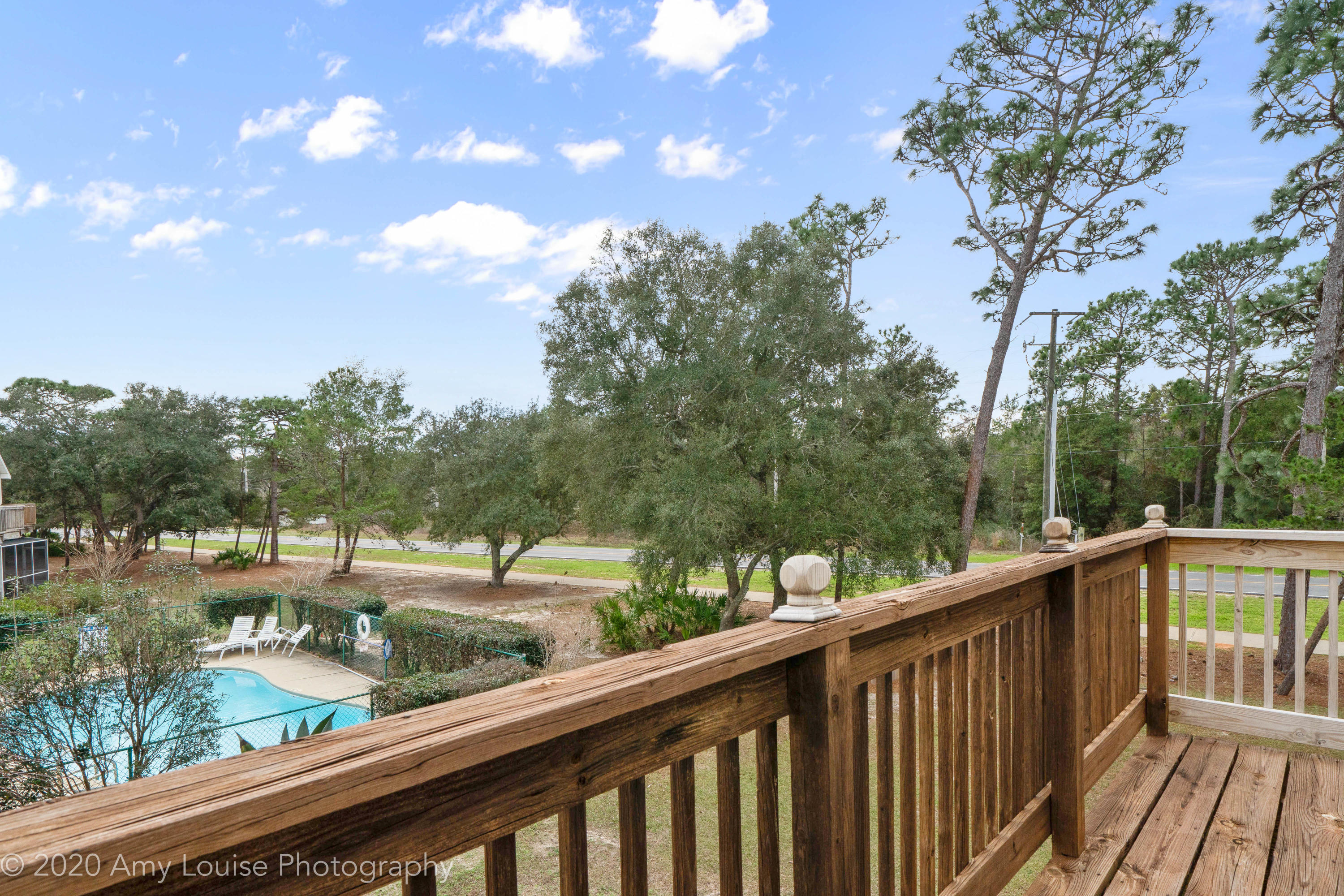 HIDDEN BAY VILLAGE - Residential