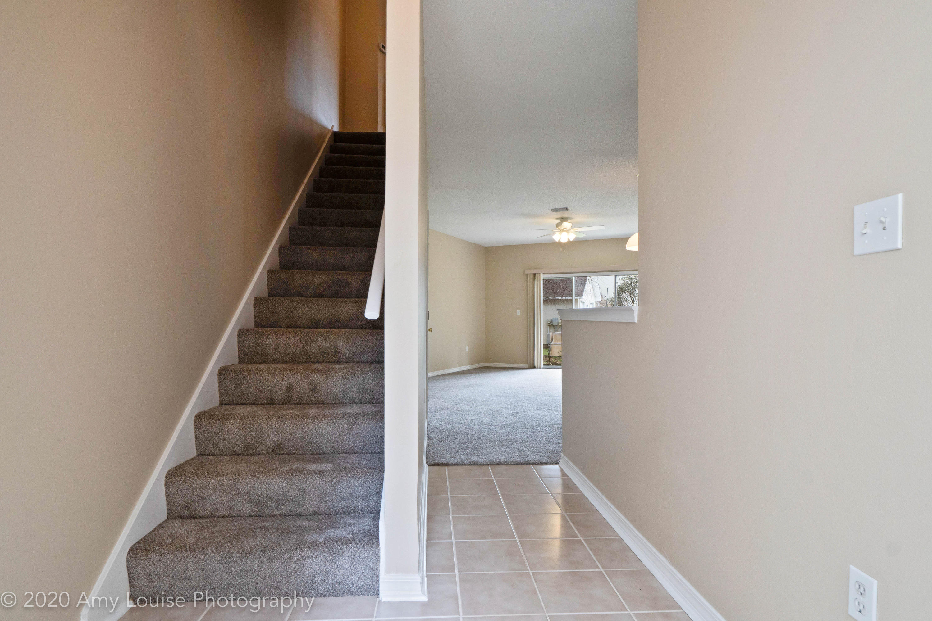 HIDDEN BAY VILLAGE - Residential