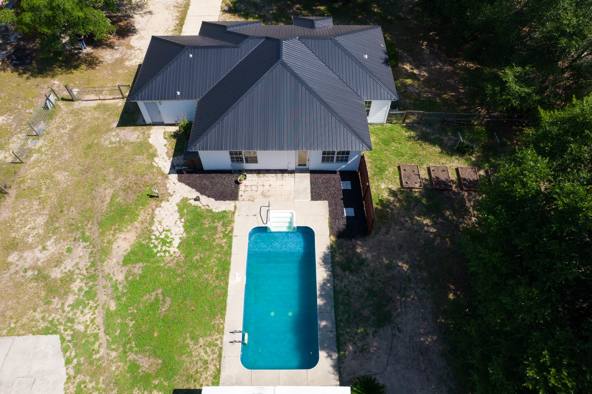 COUNTRY BREEZE EST LOT 2 - Residential