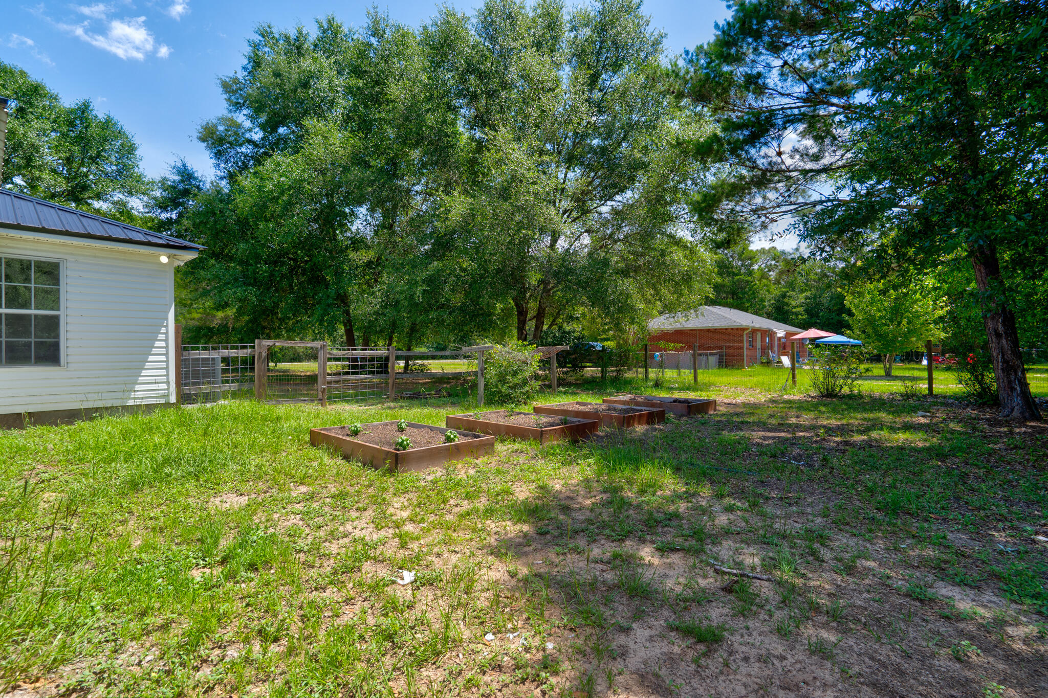 COUNTRY BREEZE EST LOT 2 - Residential