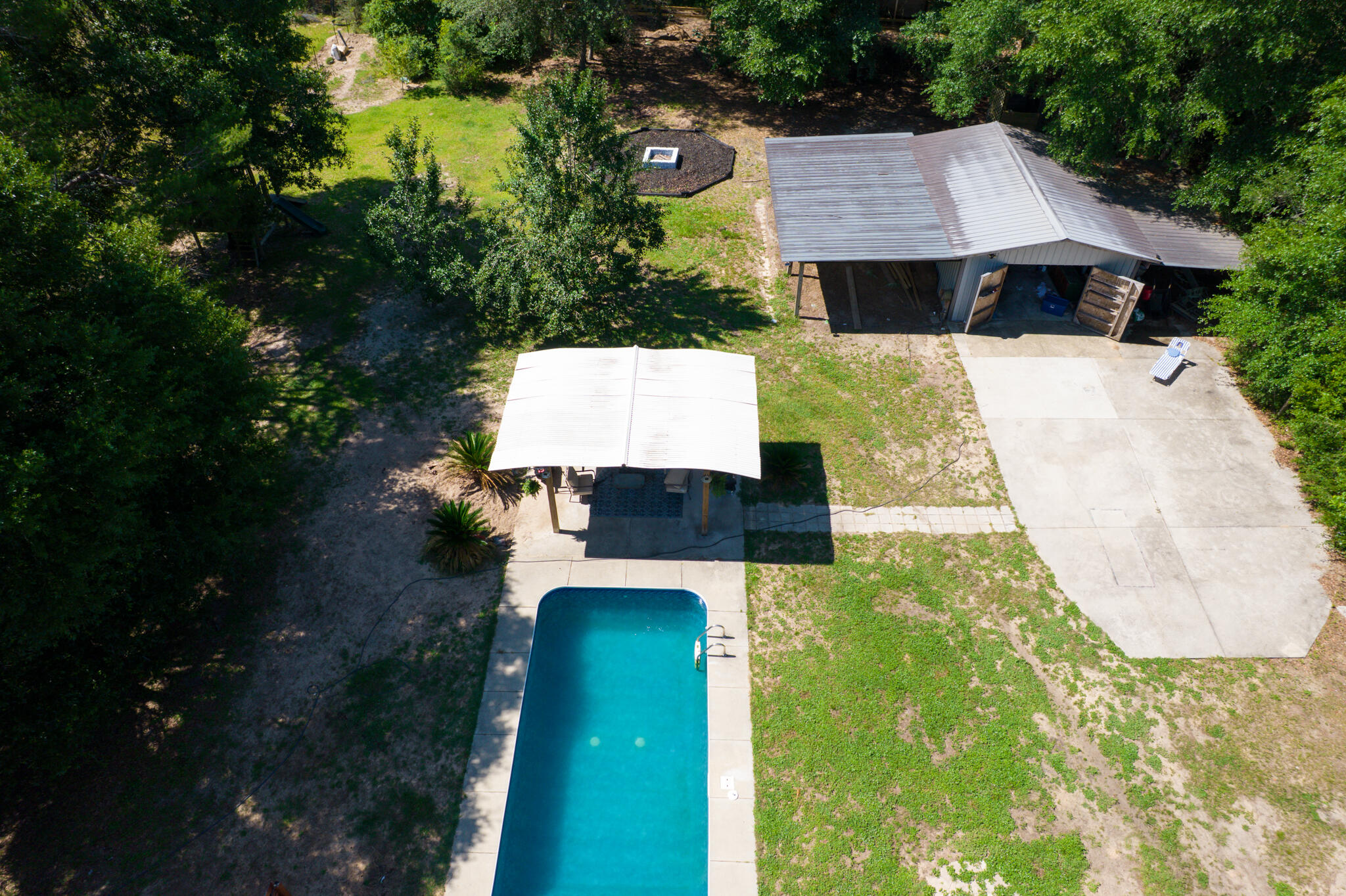 COUNTRY BREEZE EST LOT 2 - Residential