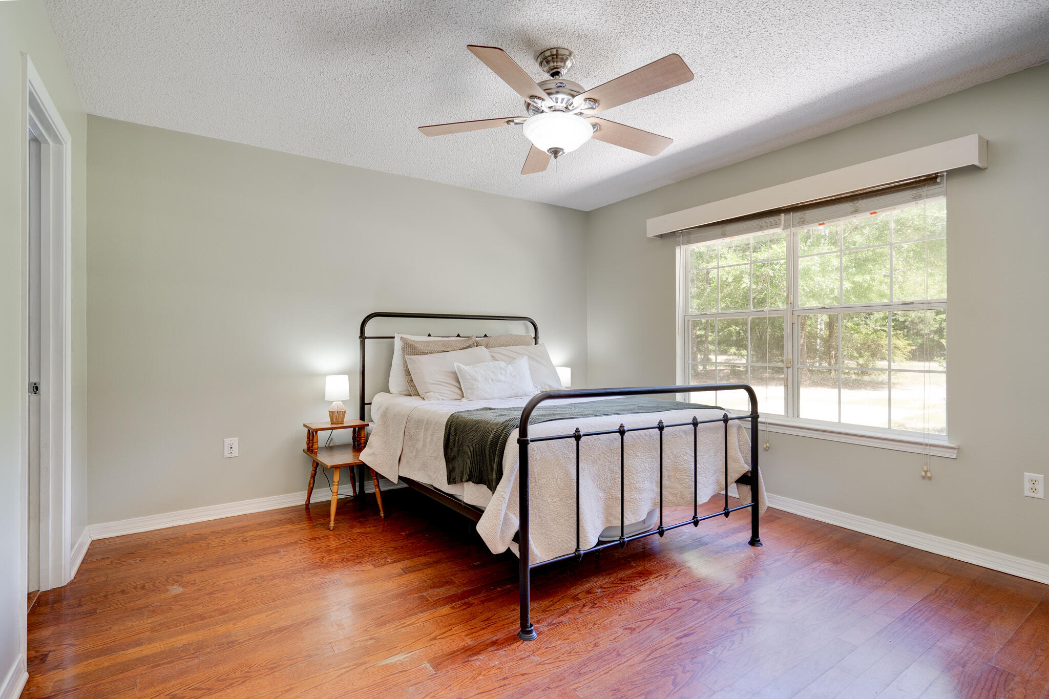 COUNTRY BREEZE EST LOT 2 - Residential