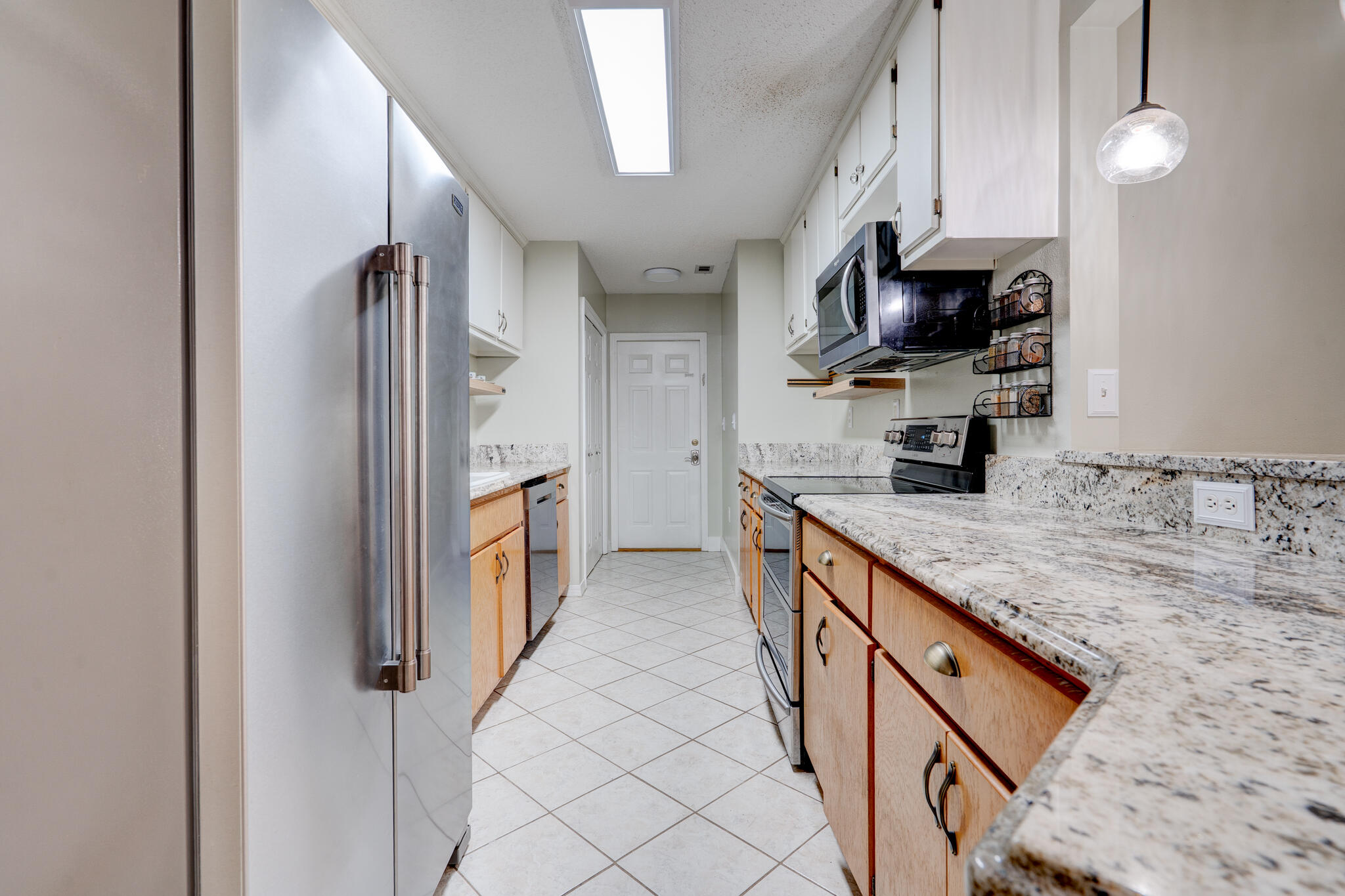 COUNTRY BREEZE EST LOT 2 - Residential