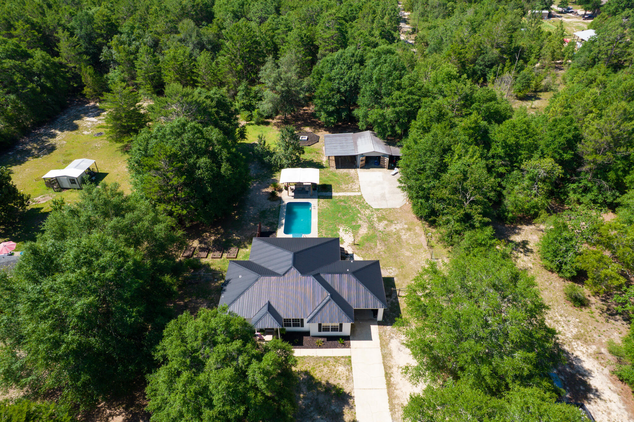 COUNTRY BREEZE EST LOT 2 - Residential