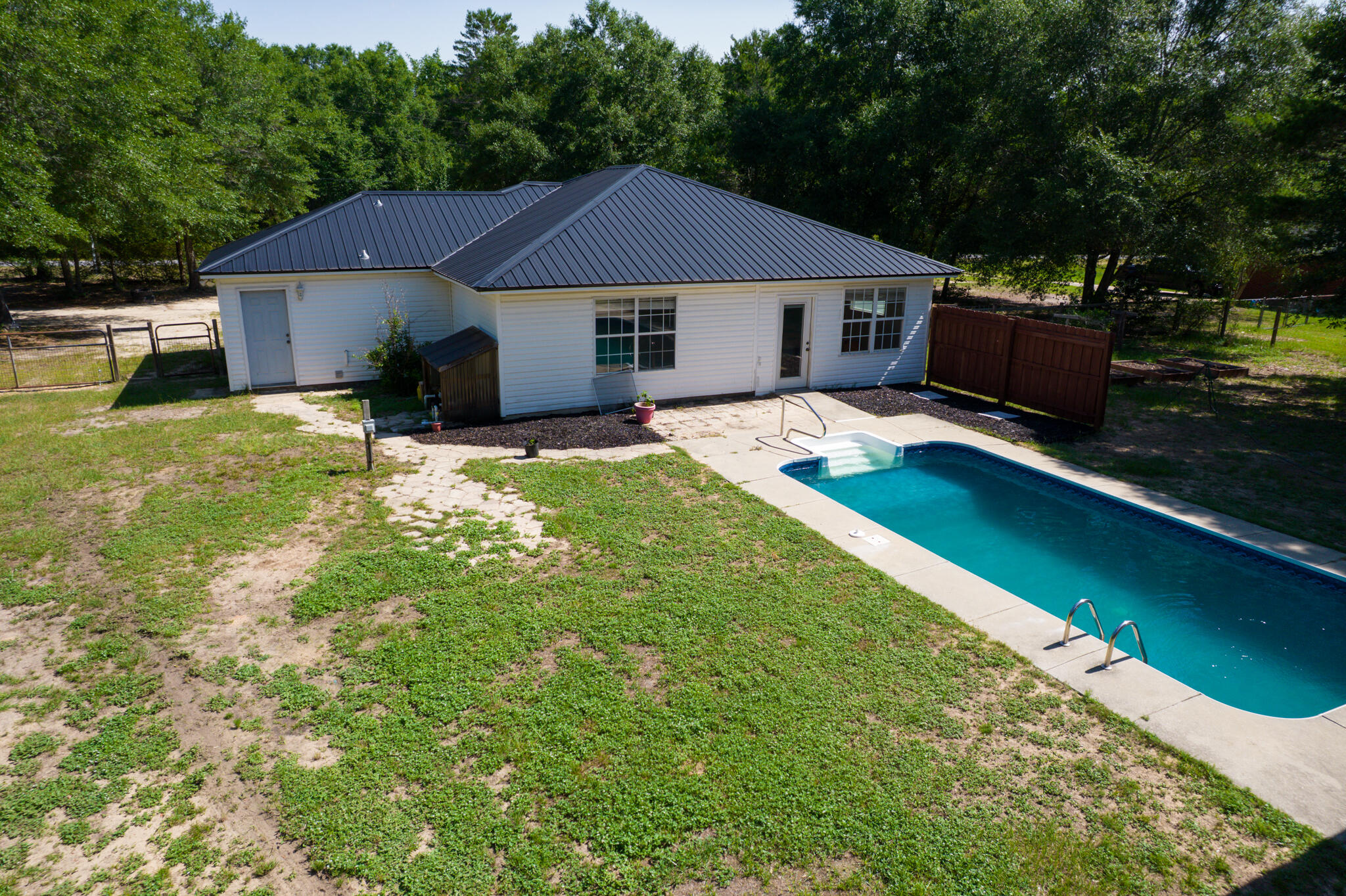 COUNTRY BREEZE EST LOT 2 - Residential