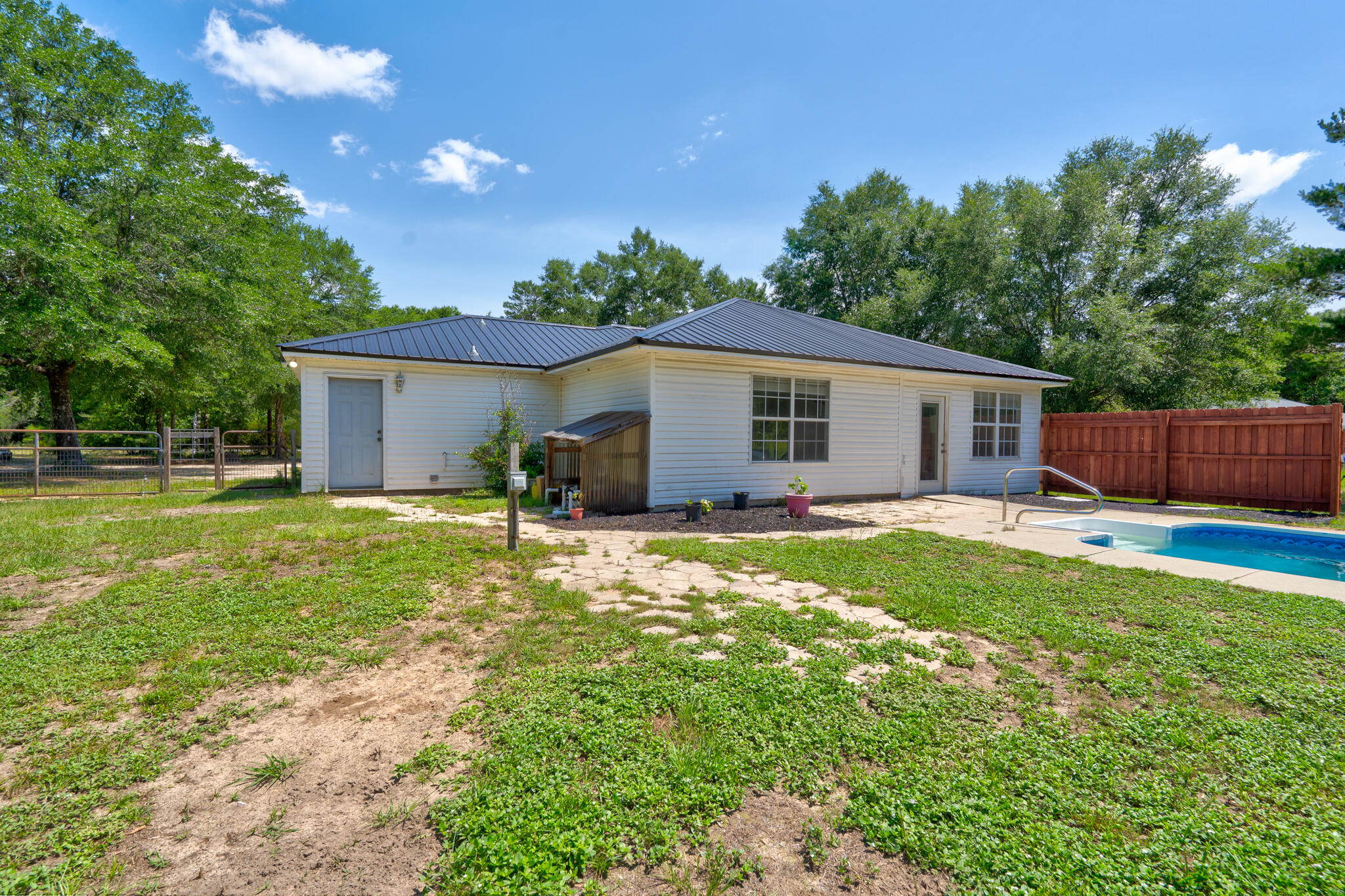 COUNTRY BREEZE EST LOT 2 - Residential