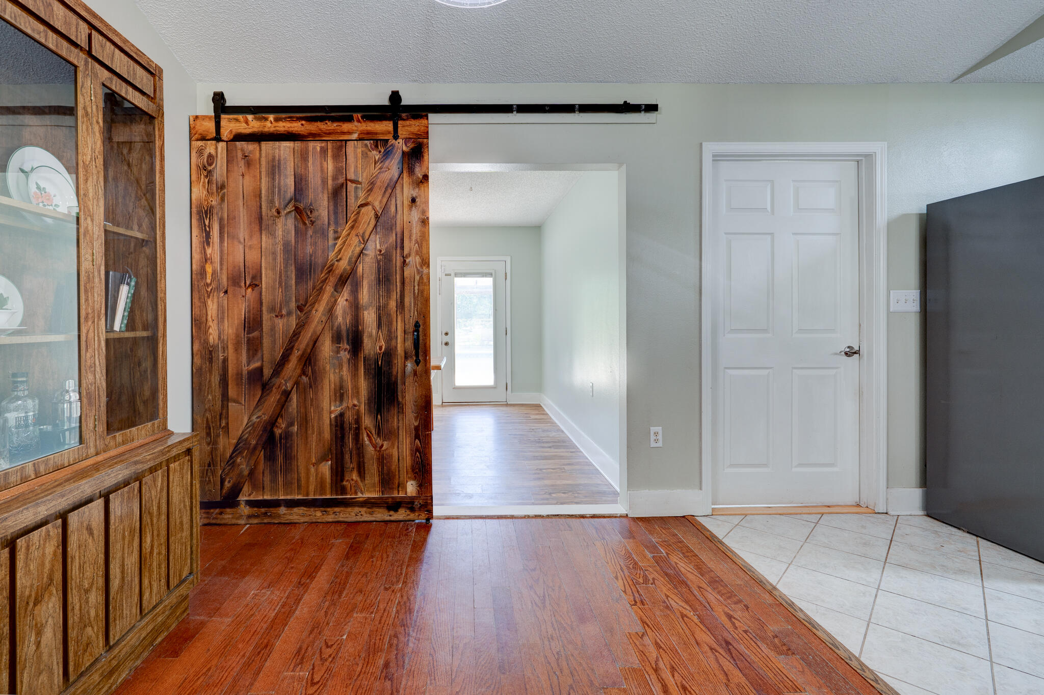 COUNTRY BREEZE EST LOT 2 - Residential