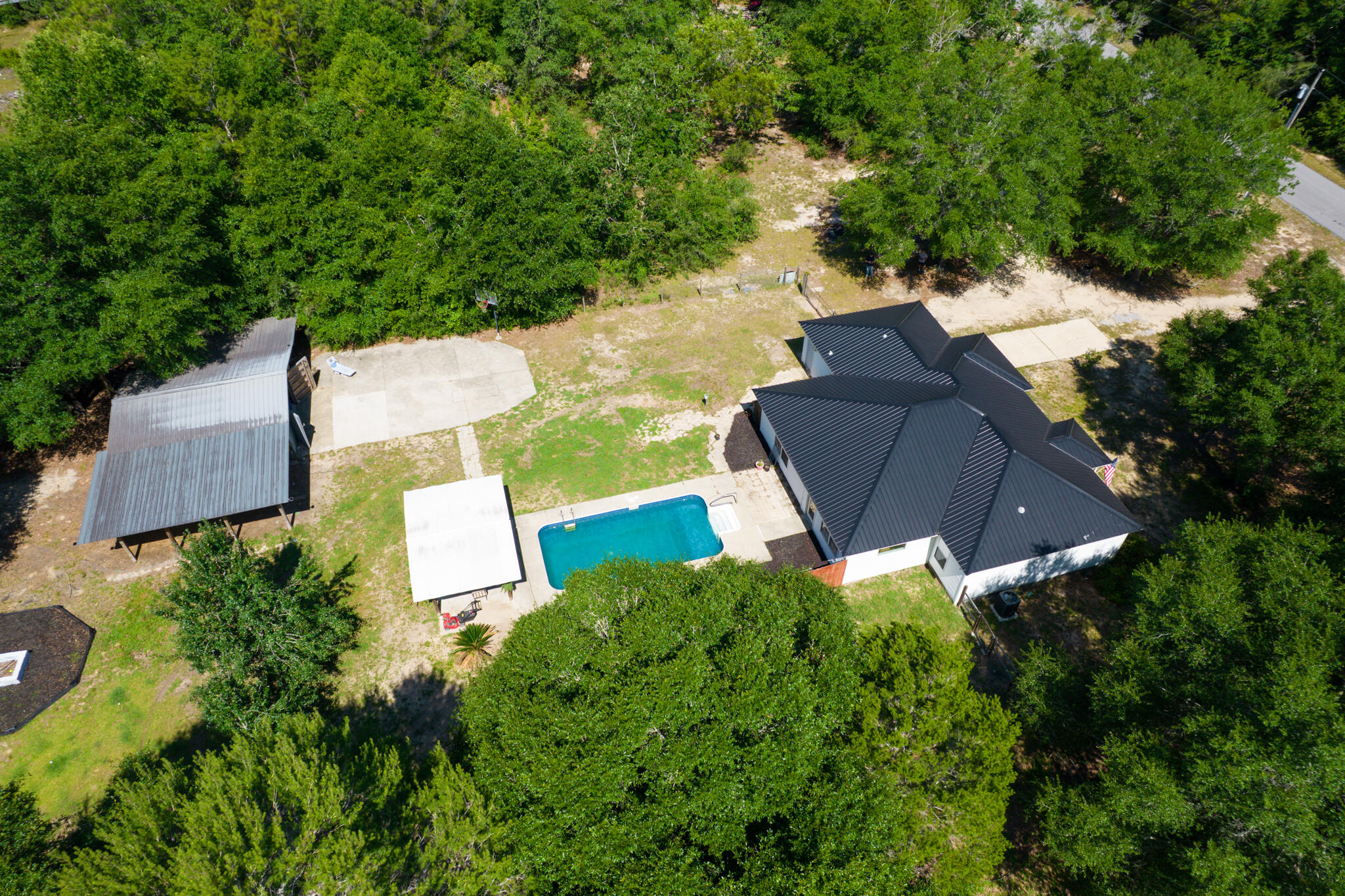 COUNTRY BREEZE EST LOT 2 - Residential