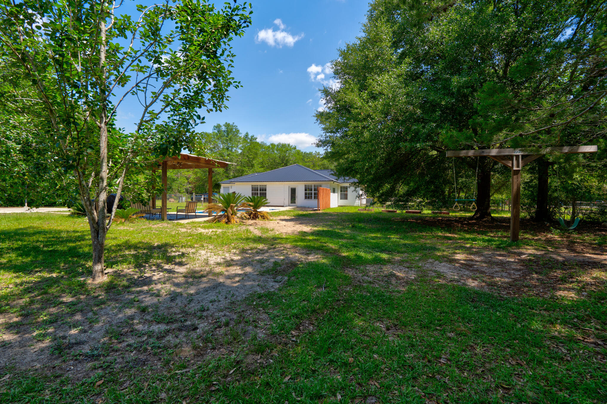 COUNTRY BREEZE EST LOT 2 - Residential