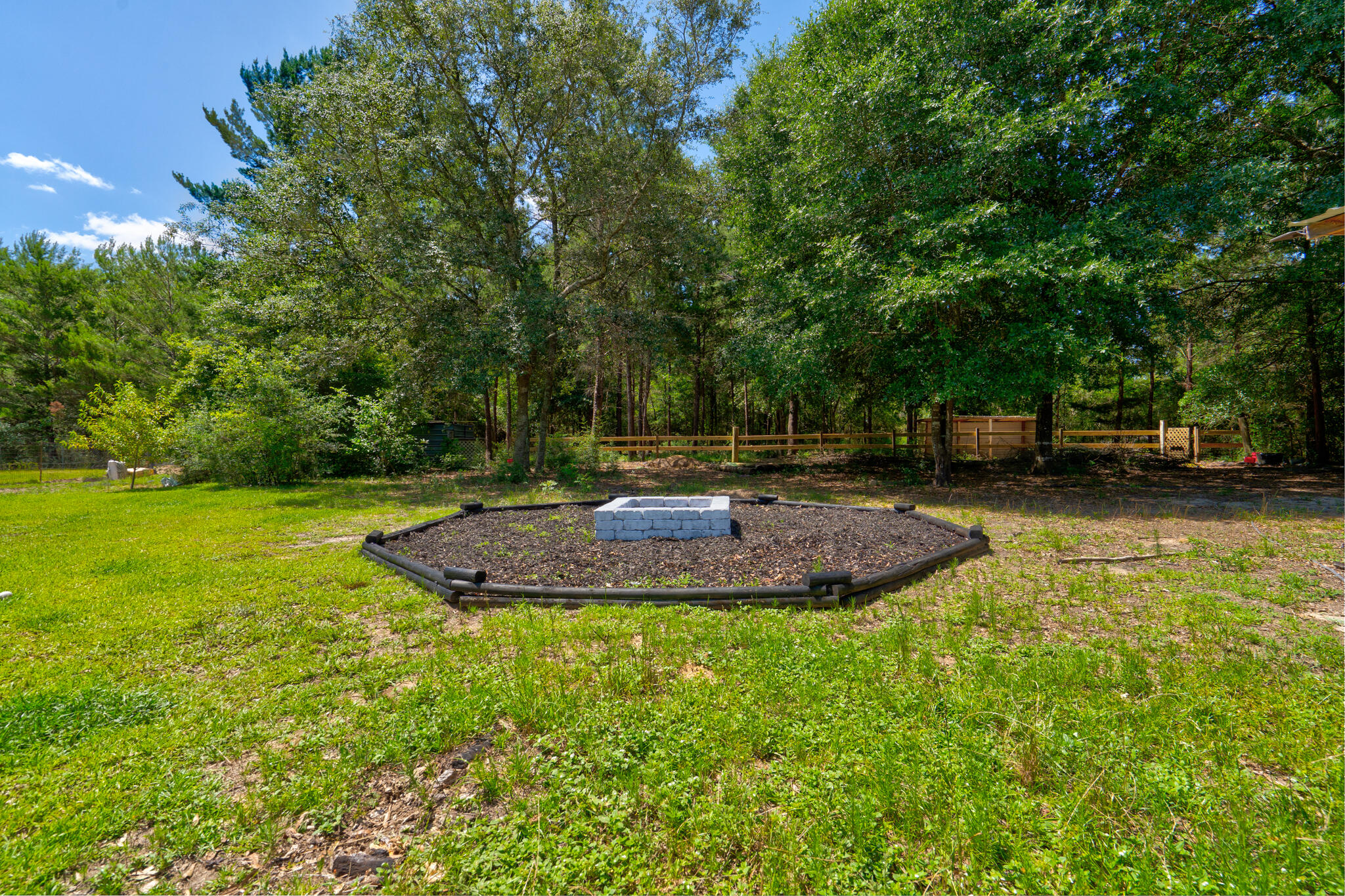 COUNTRY BREEZE EST LOT 2 - Residential