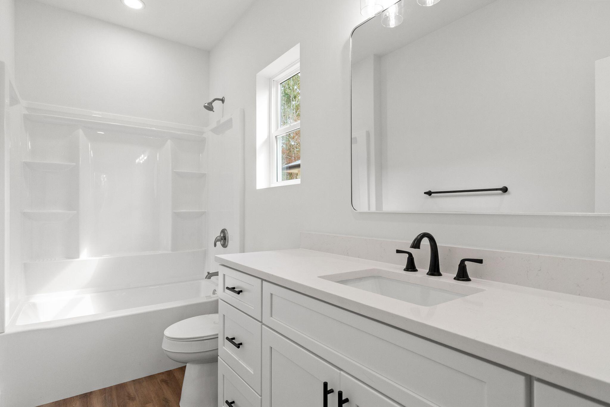 TOWN OF SANTA ROSA - Residential