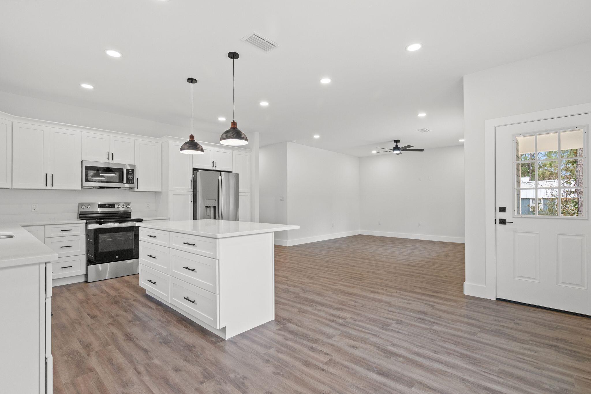 TOWN OF SANTA ROSA - Residential