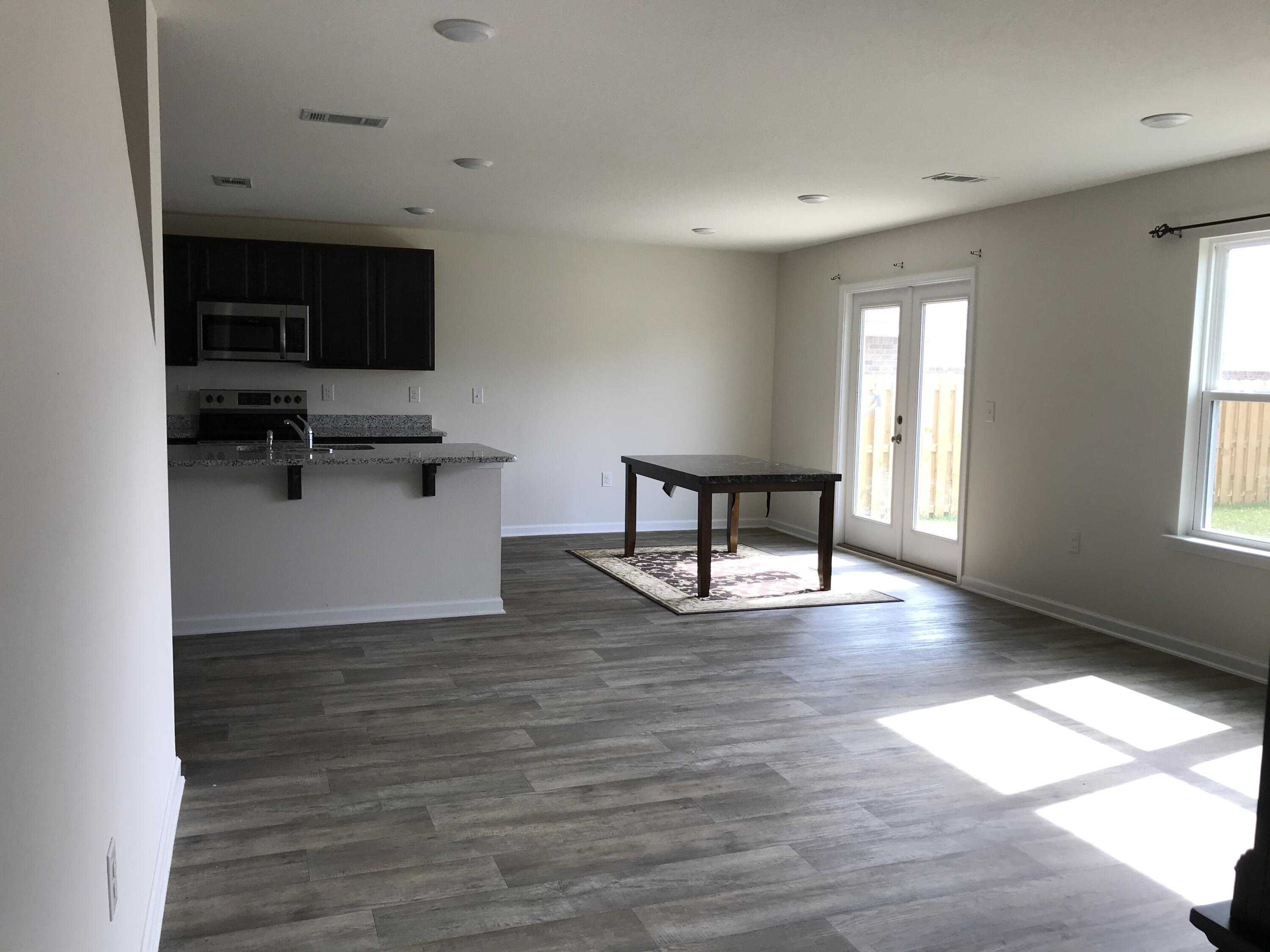 Redstone Commons - Residential Lease