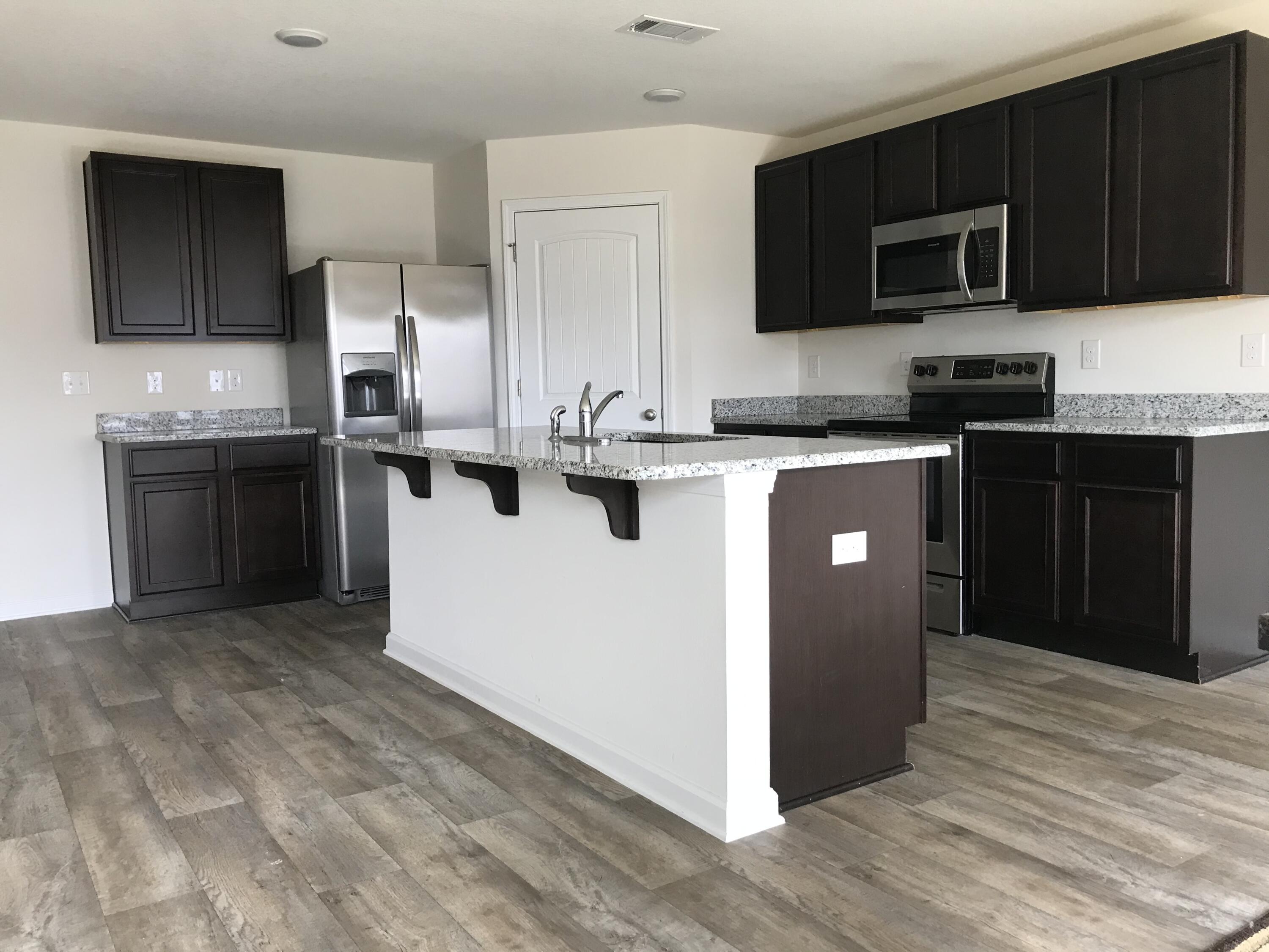 Redstone Commons - Residential Lease