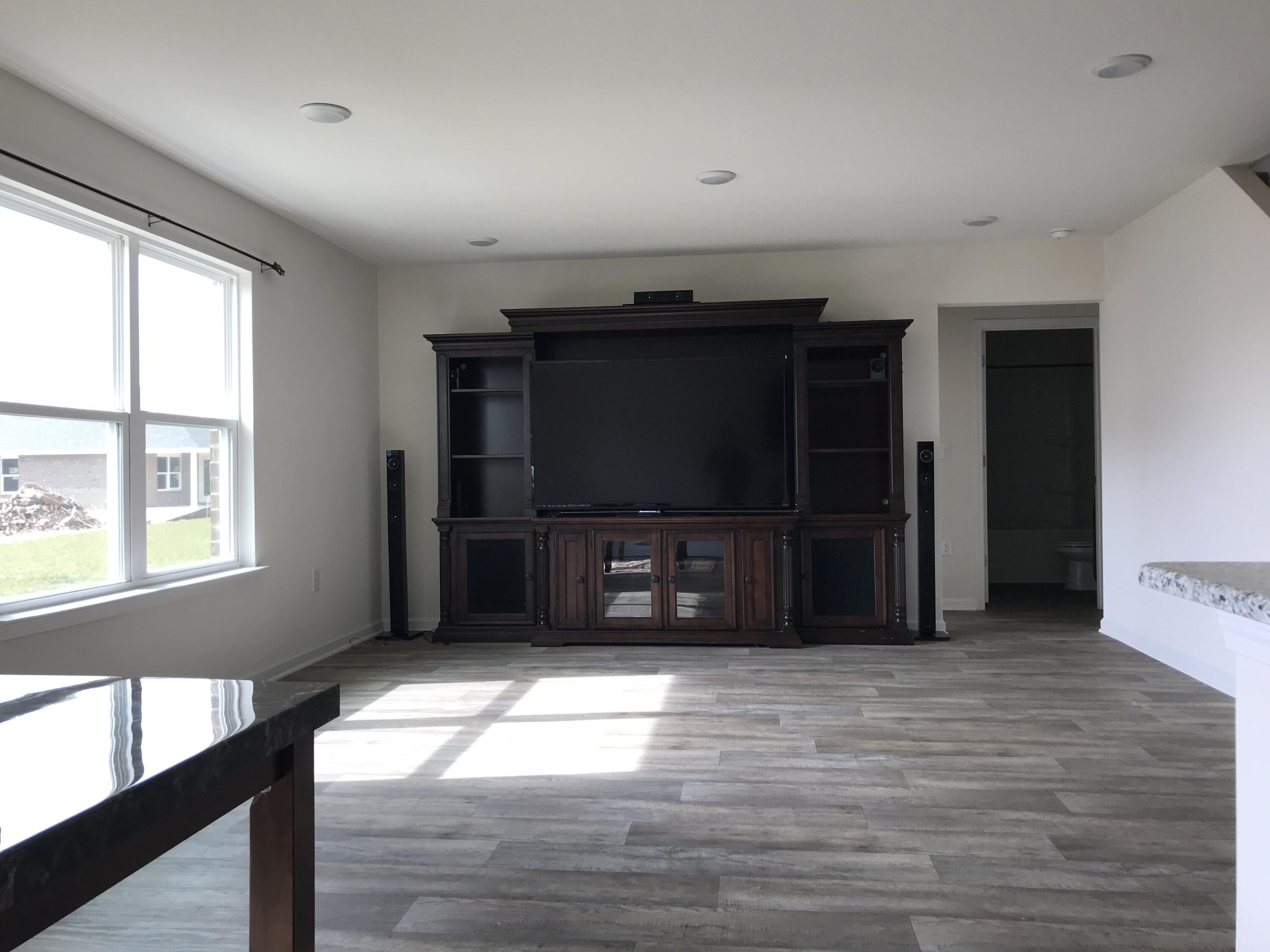 Redstone Commons - Residential Lease