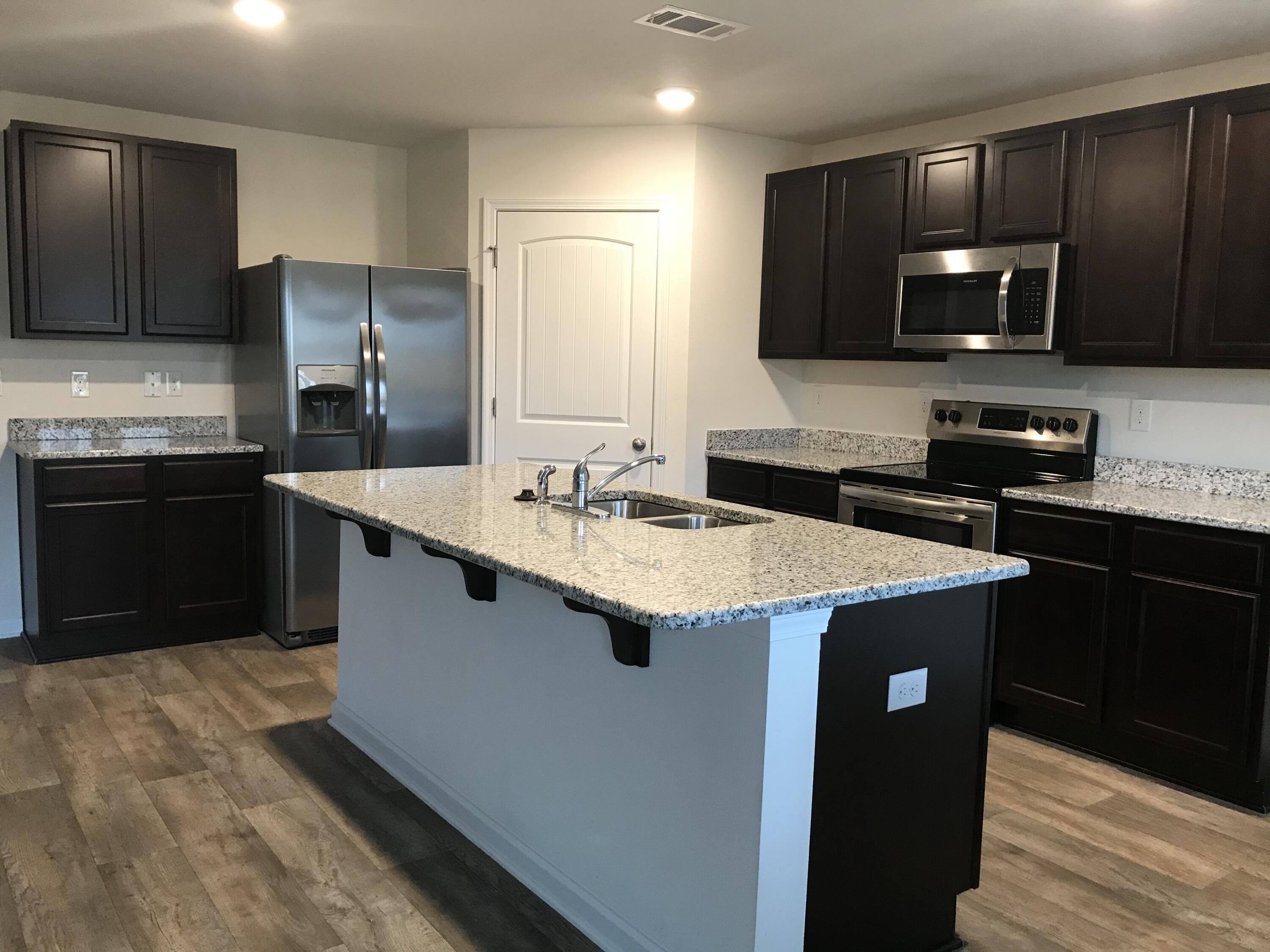 Redstone Commons - Residential Lease