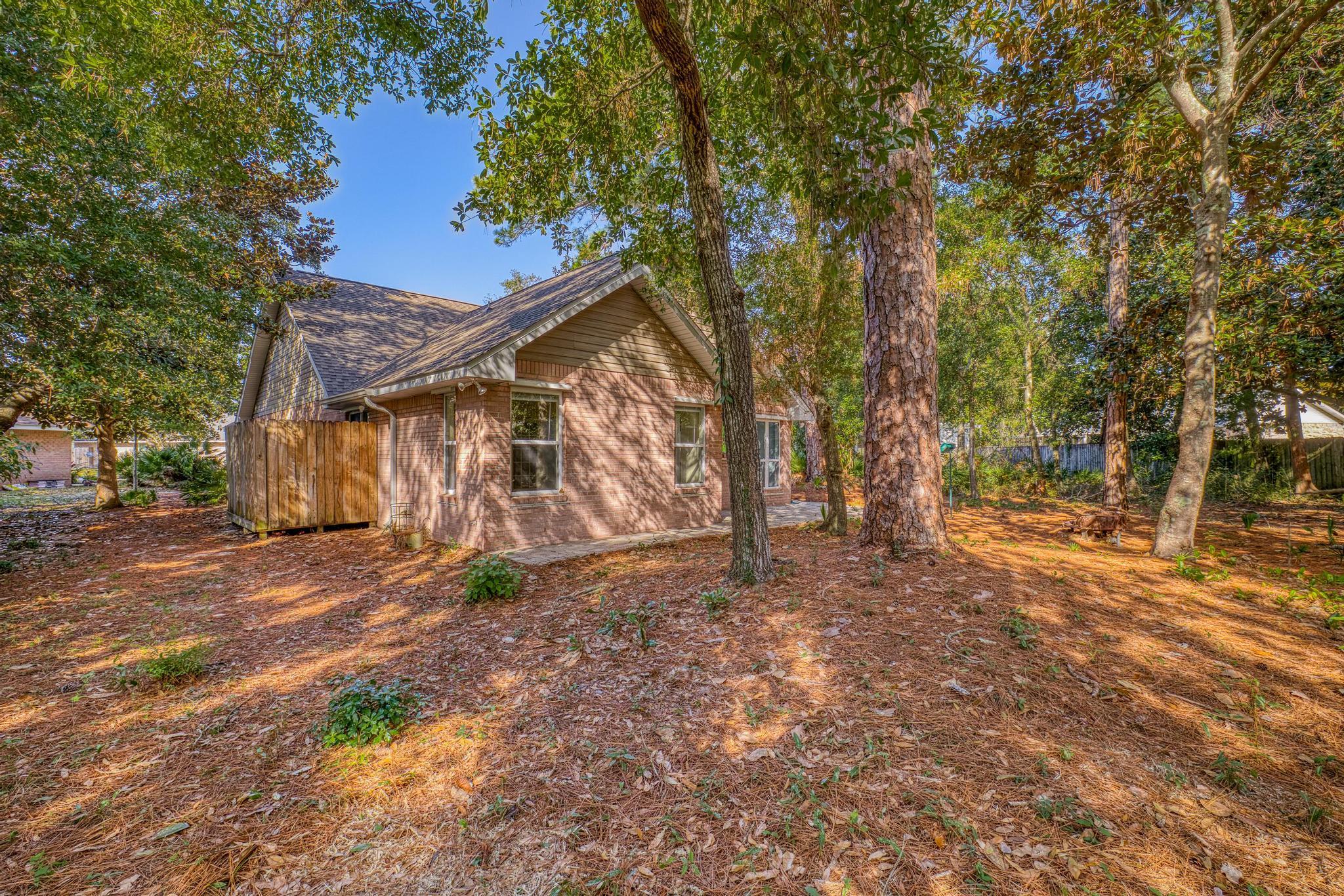 IVALEA GARDENS - Residential