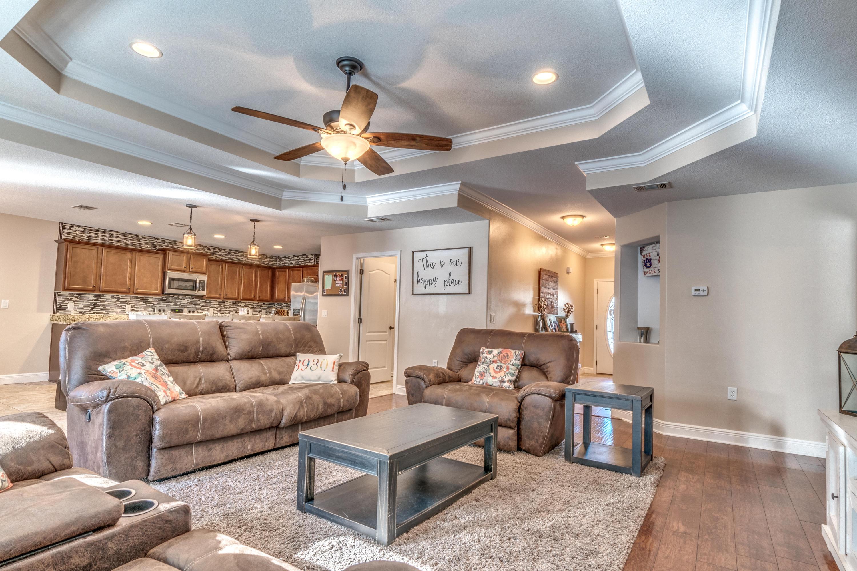 TRAILWOOD ESTATES - Residential