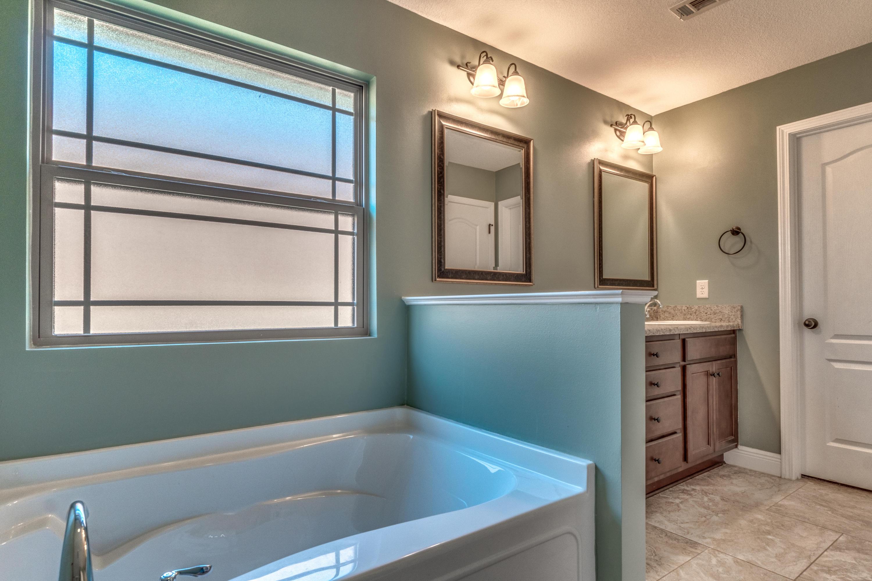 TRAILWOOD ESTATES - Residential