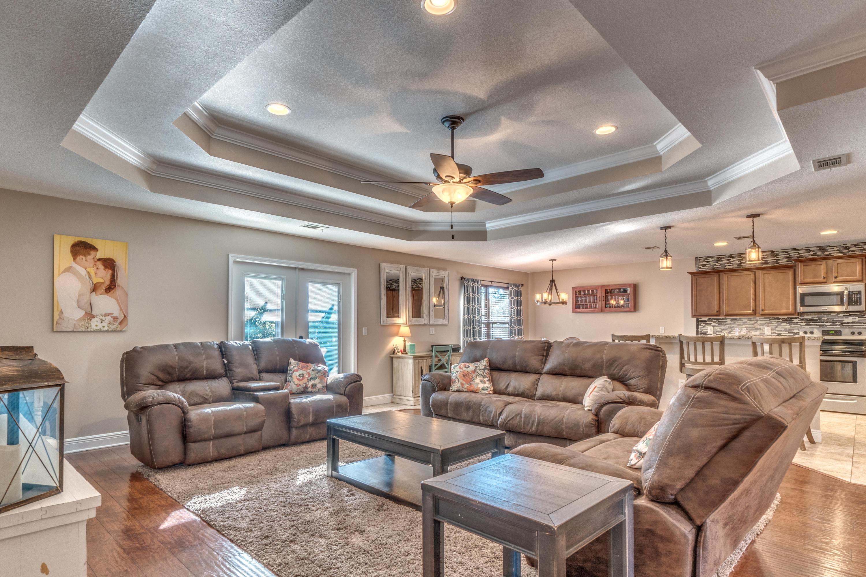 TRAILWOOD ESTATES - Residential