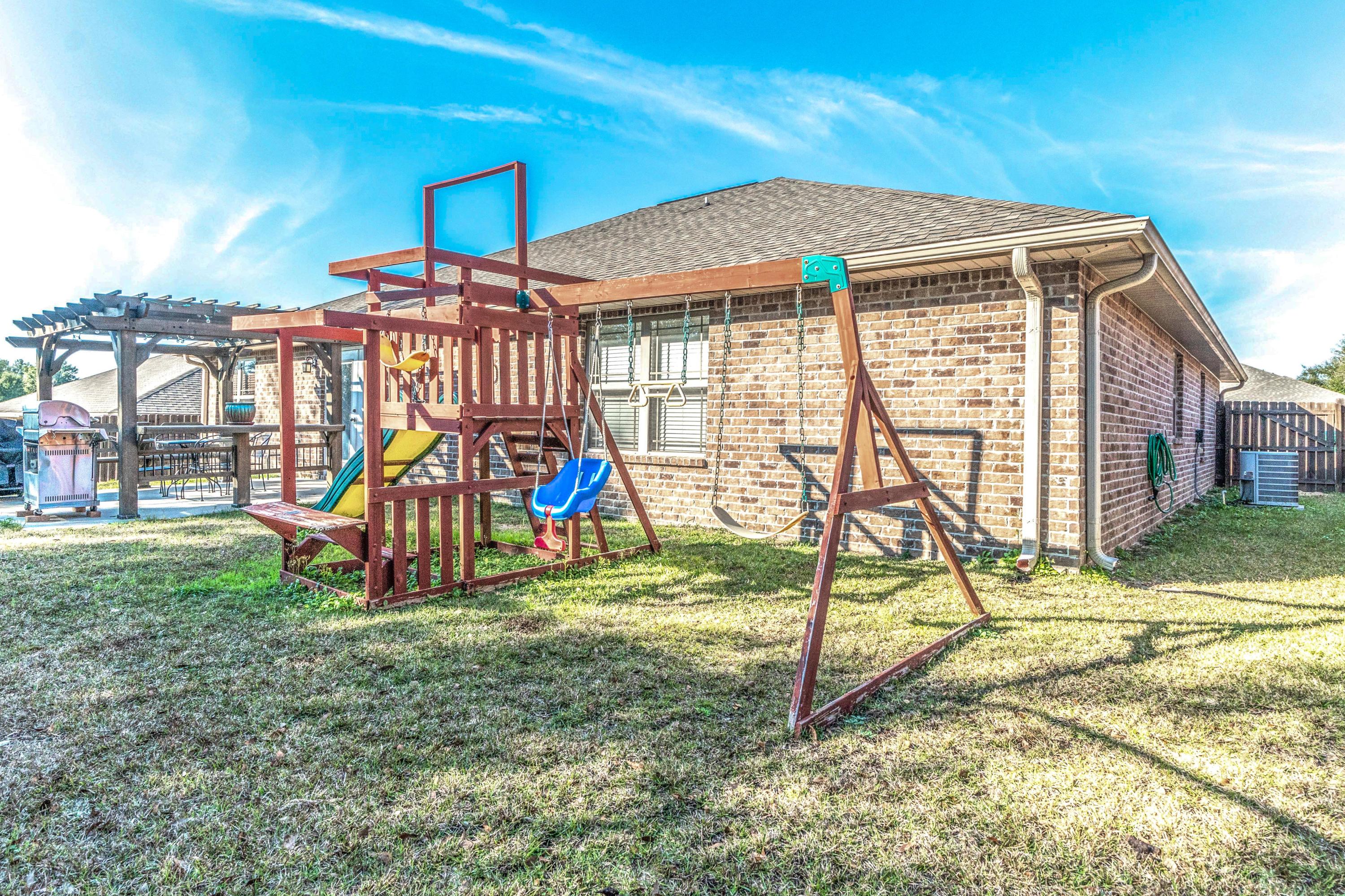 TRAILWOOD ESTATES - Residential