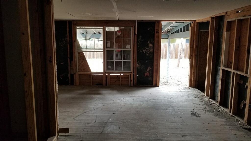 NAVARRE S/D 2ND ADDN - Residential