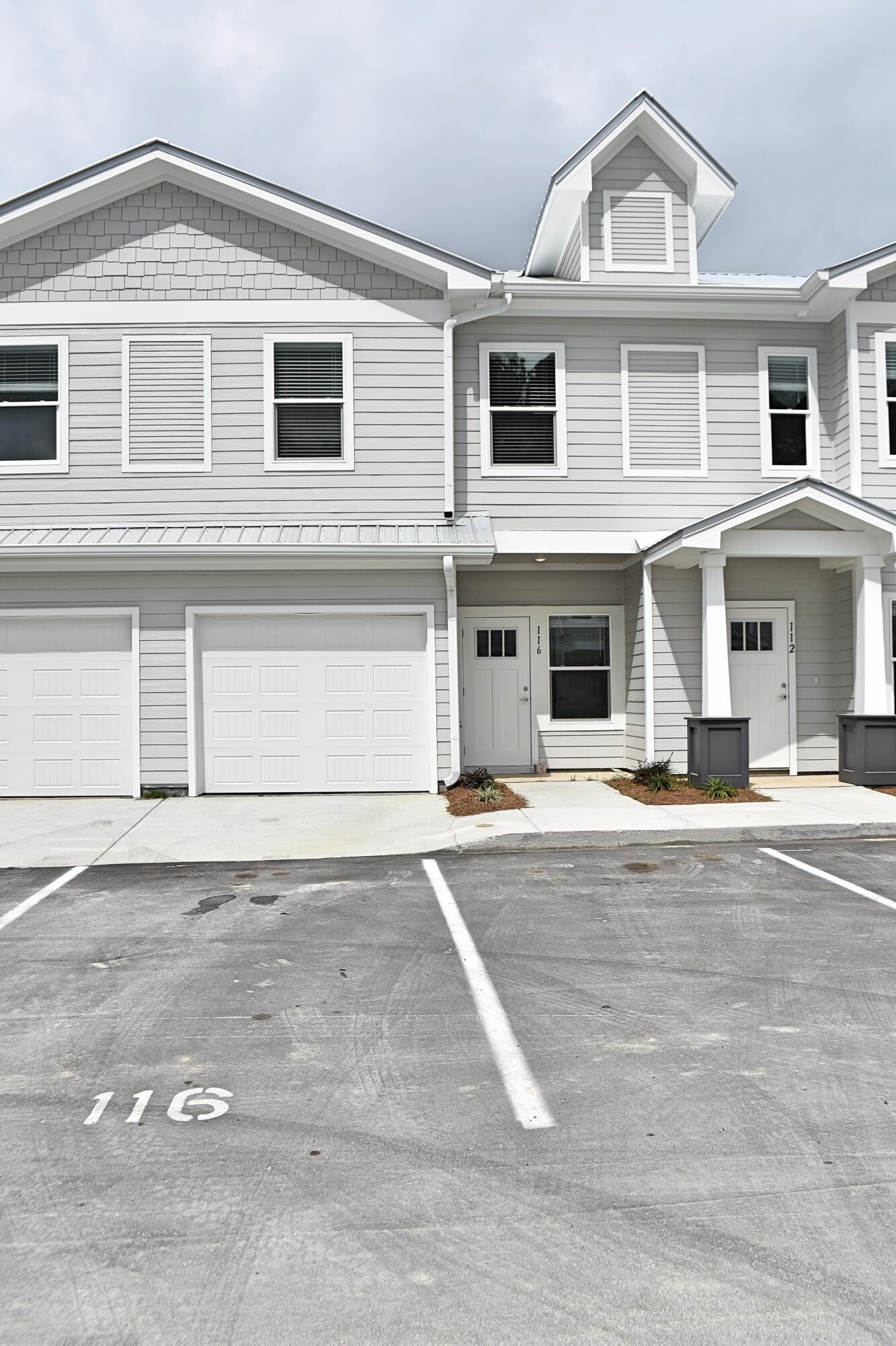 VERANDAS OF FREEPORT, THE - Residential Lease