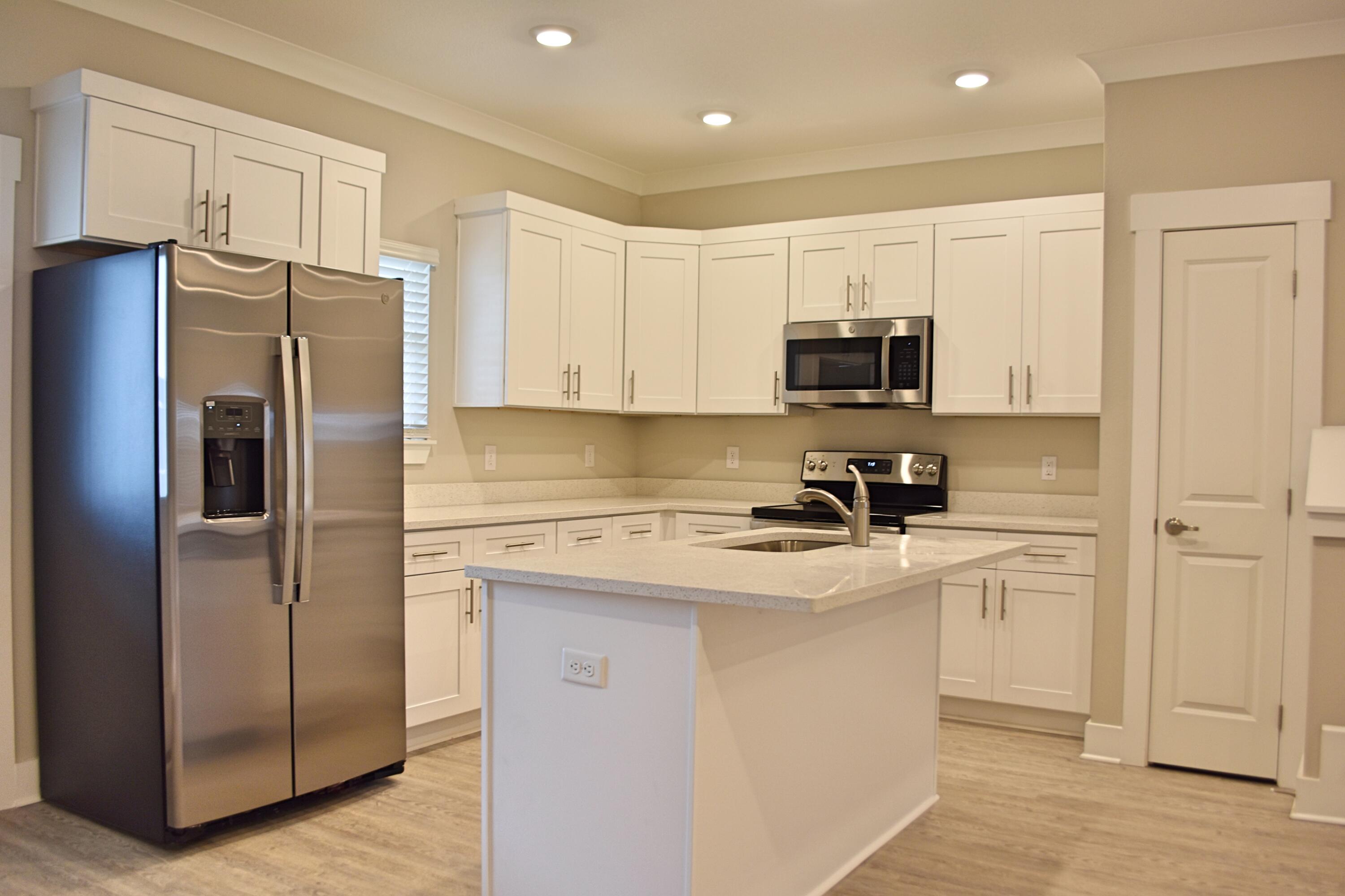 VERANDAS OF FREEPORT, THE - Residential Lease