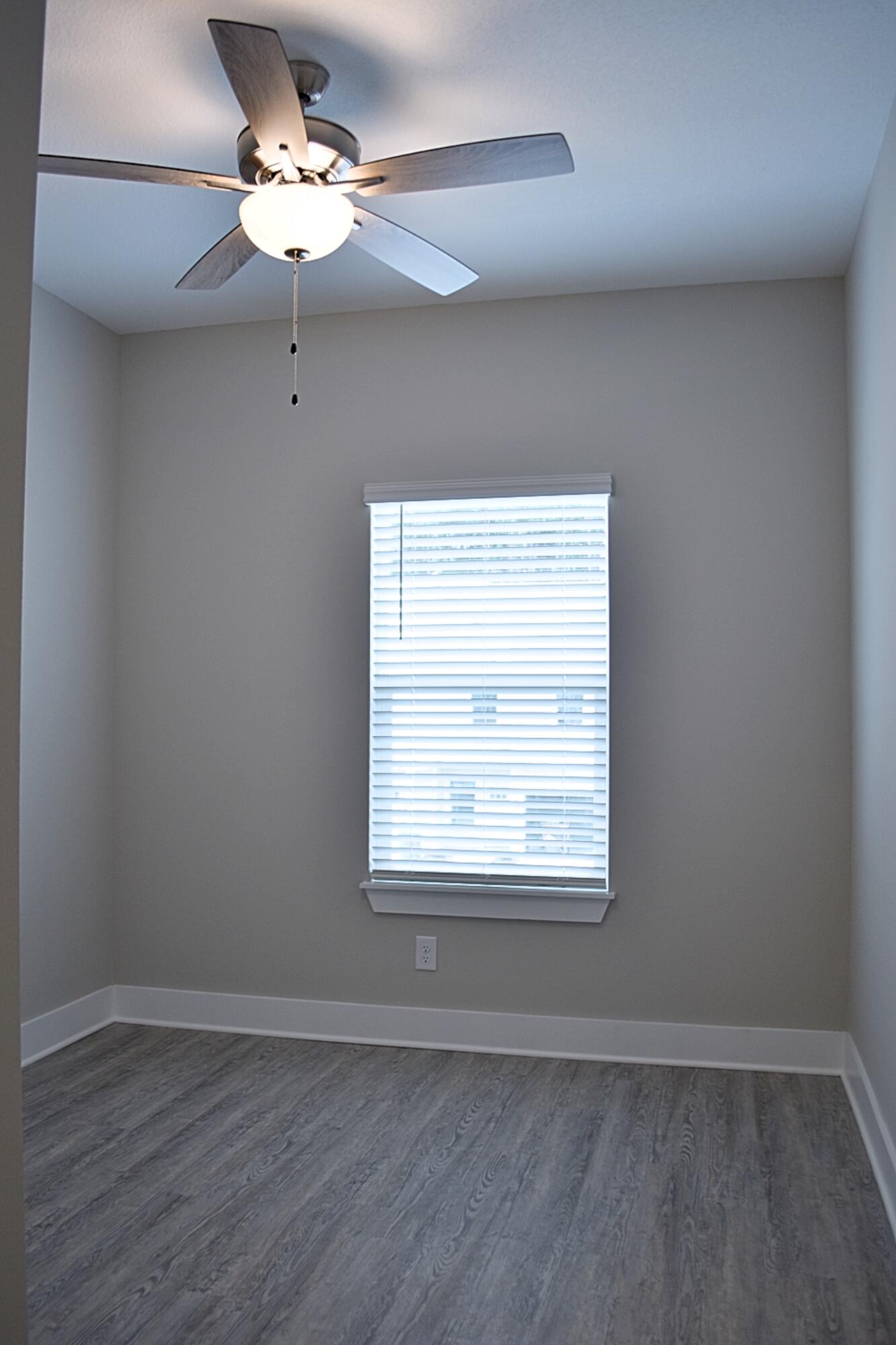 VERANDAS OF FREEPORT, THE - Residential Lease