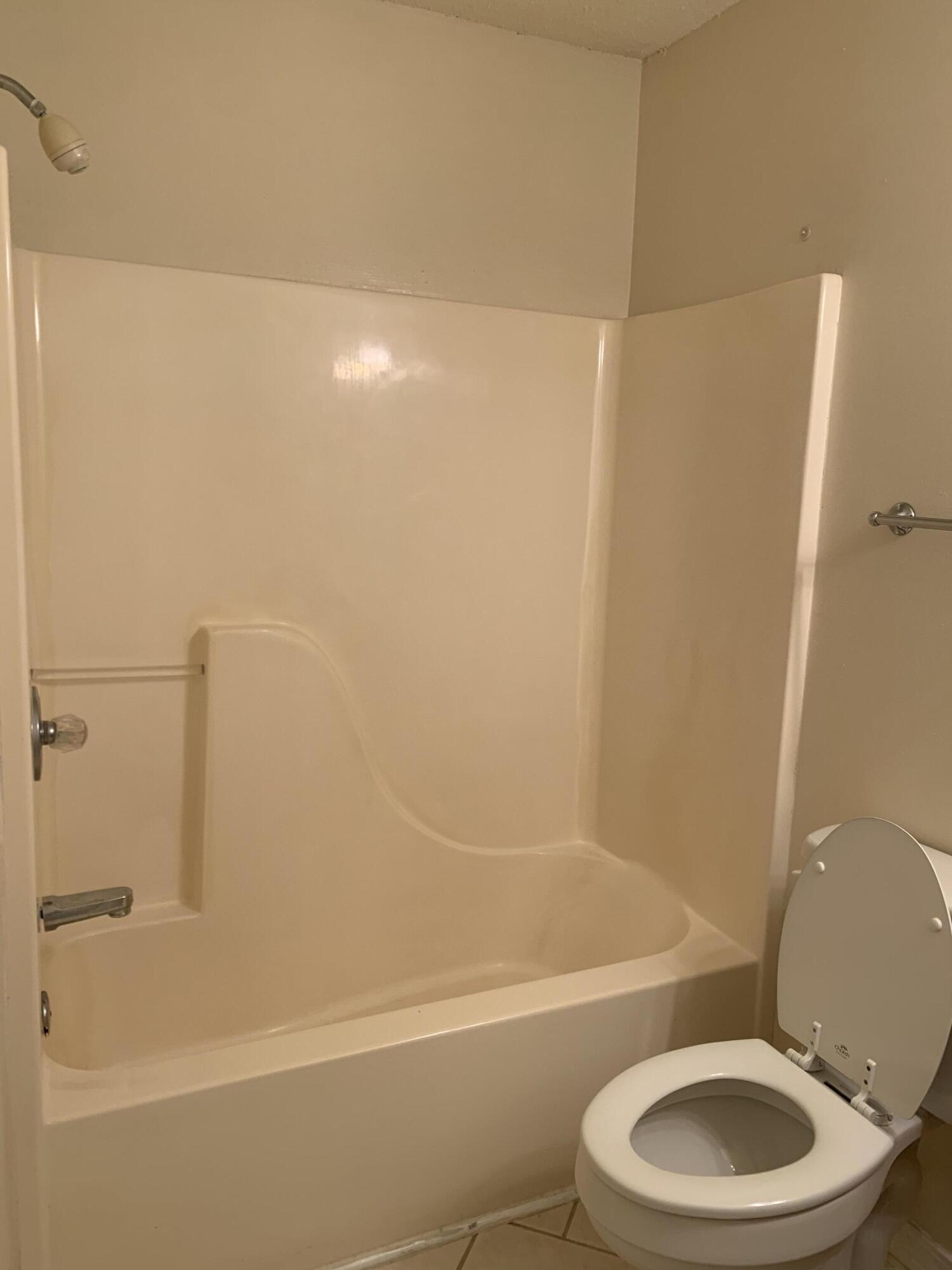 NO RECORDED SUBDIVISION - Residential Lease