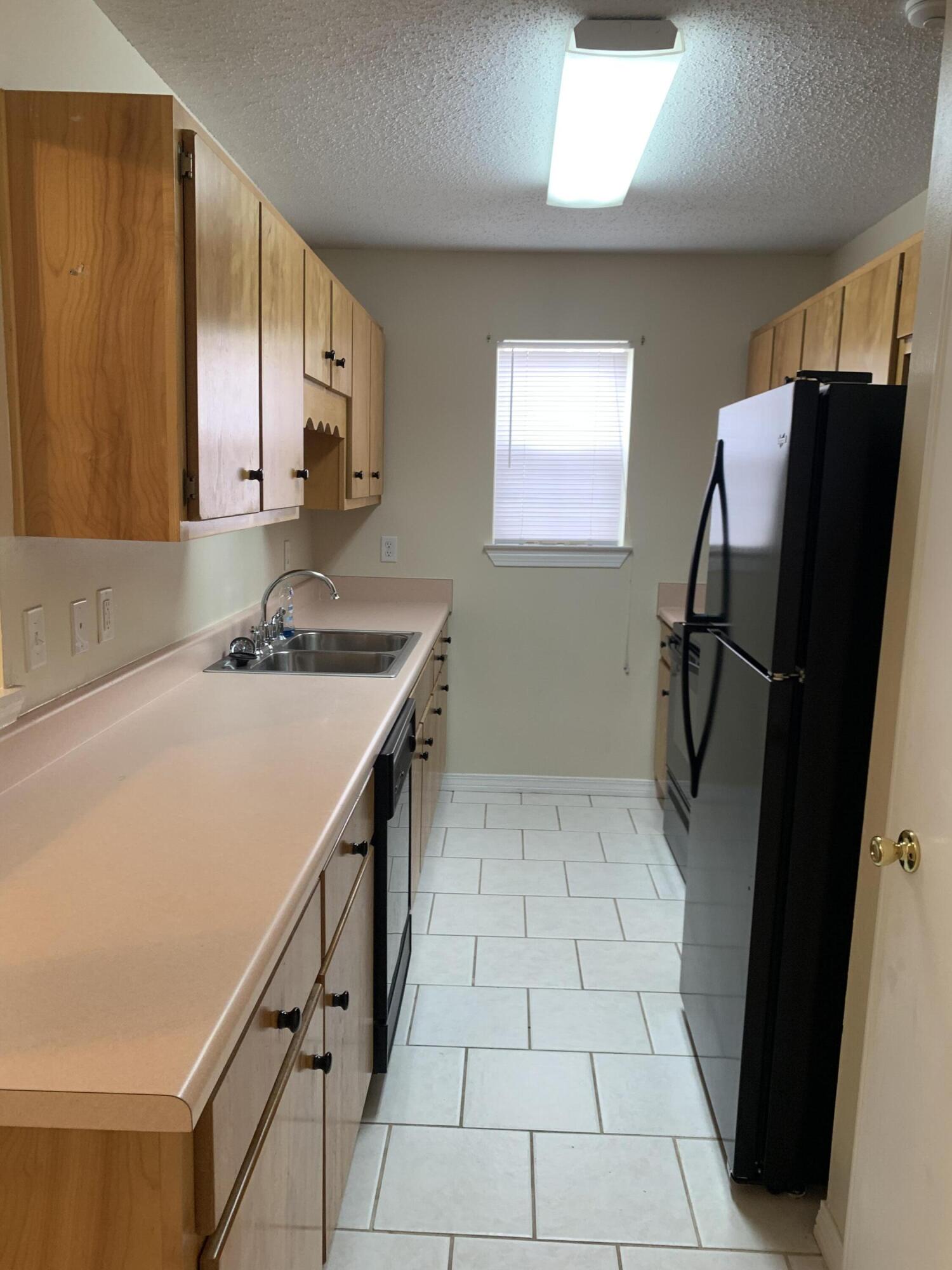 NO RECORDED SUBDIVISION - Residential Lease