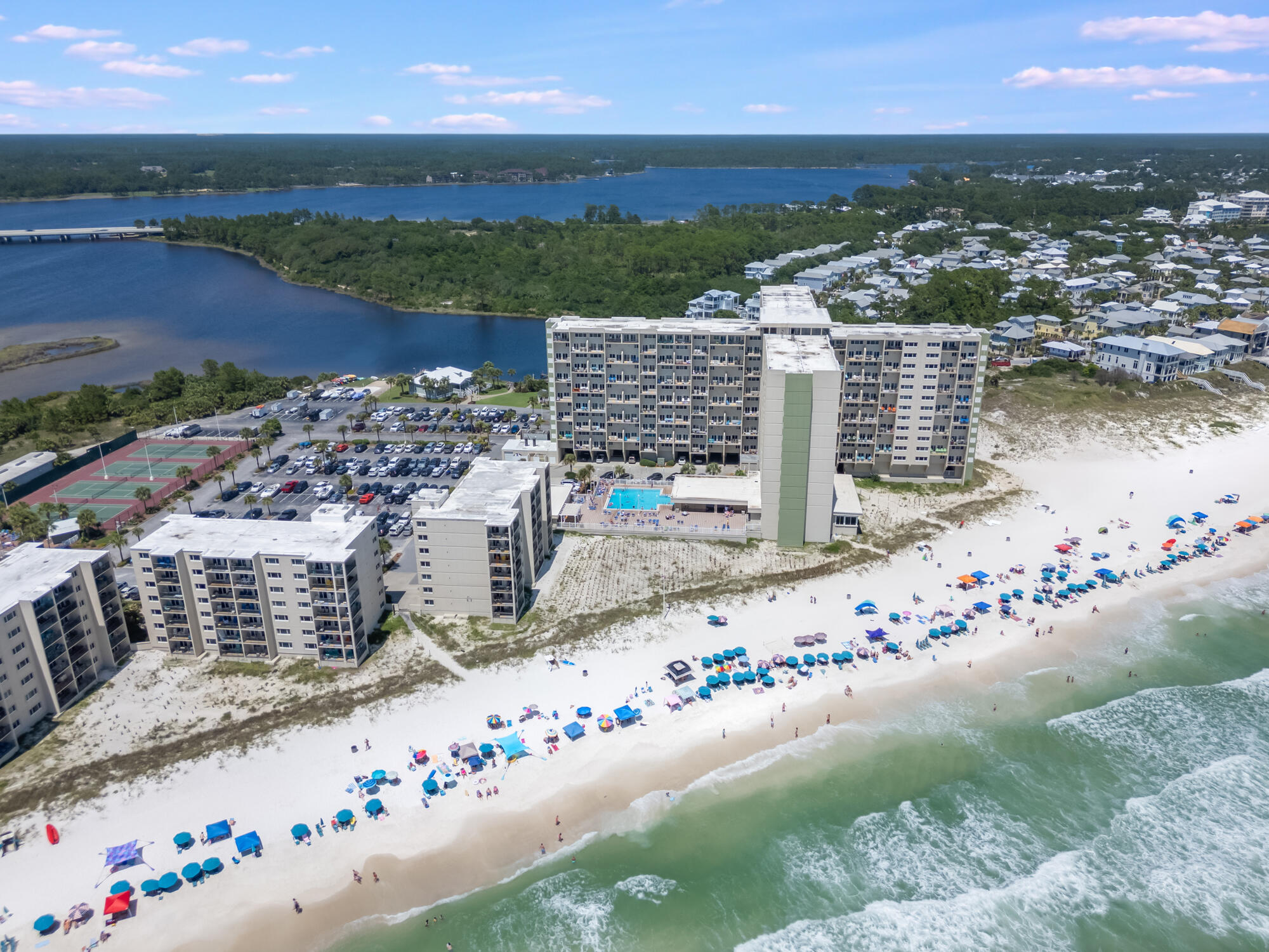 PINNACLE PORT - Residential