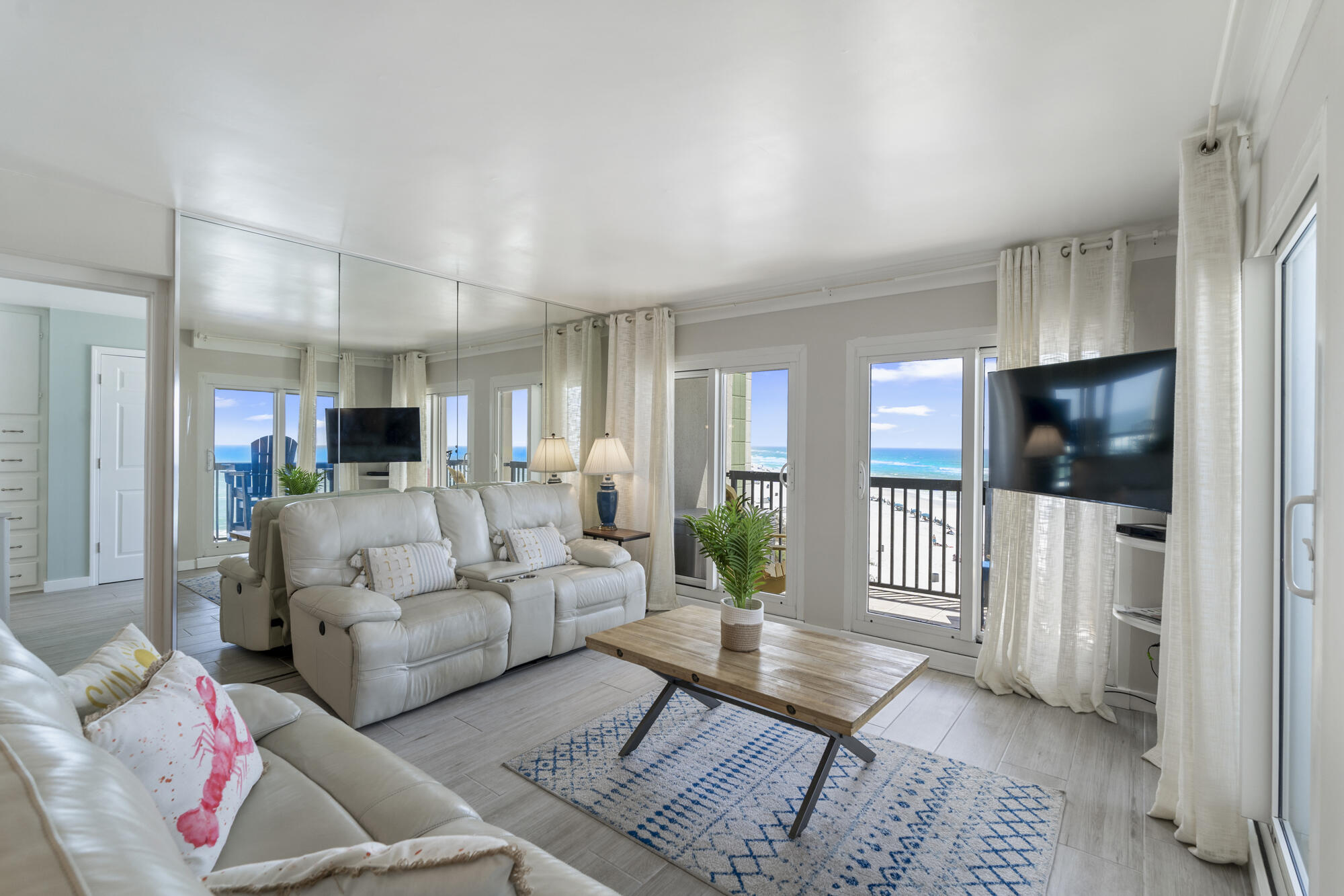 PINNACLE PORT - Residential