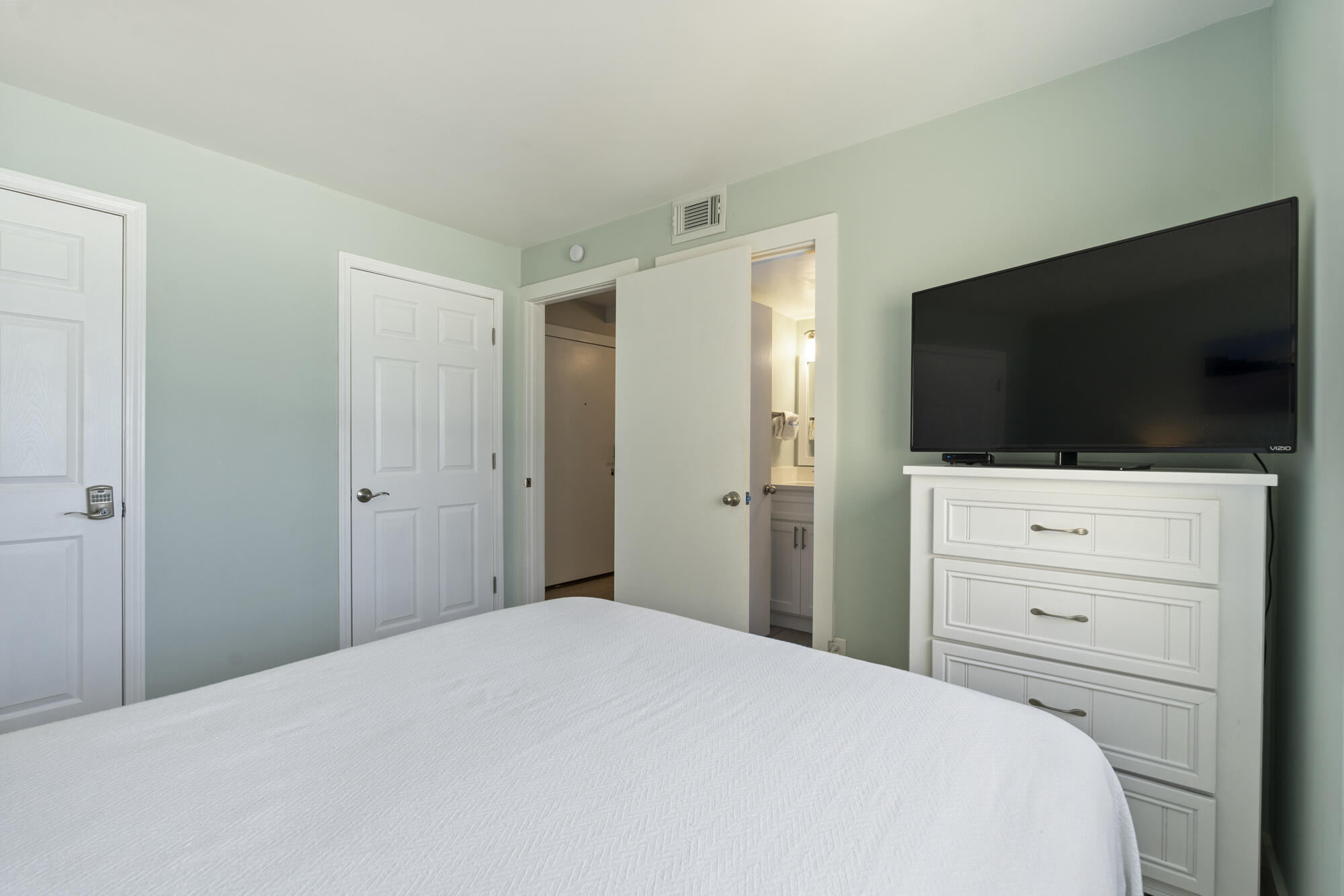 PINNACLE PORT - Residential