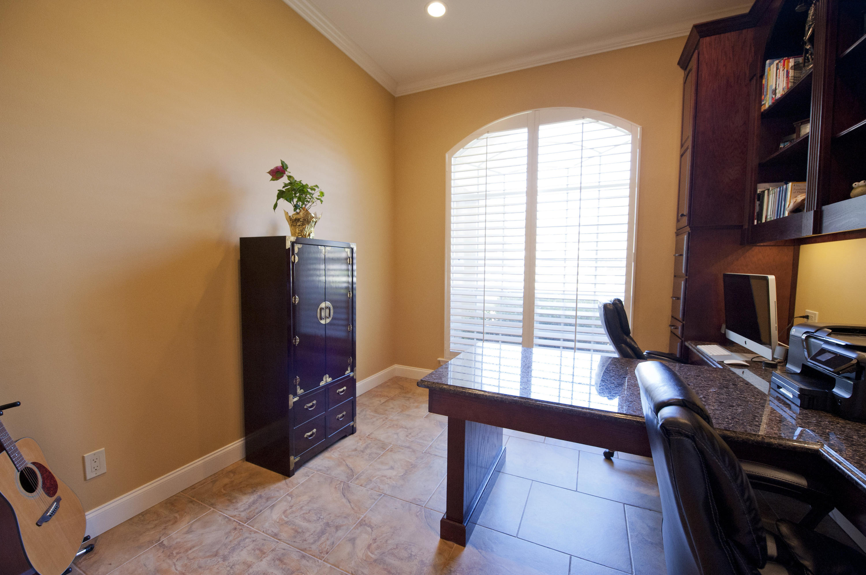 GLENLAKE PH 1 - Residential