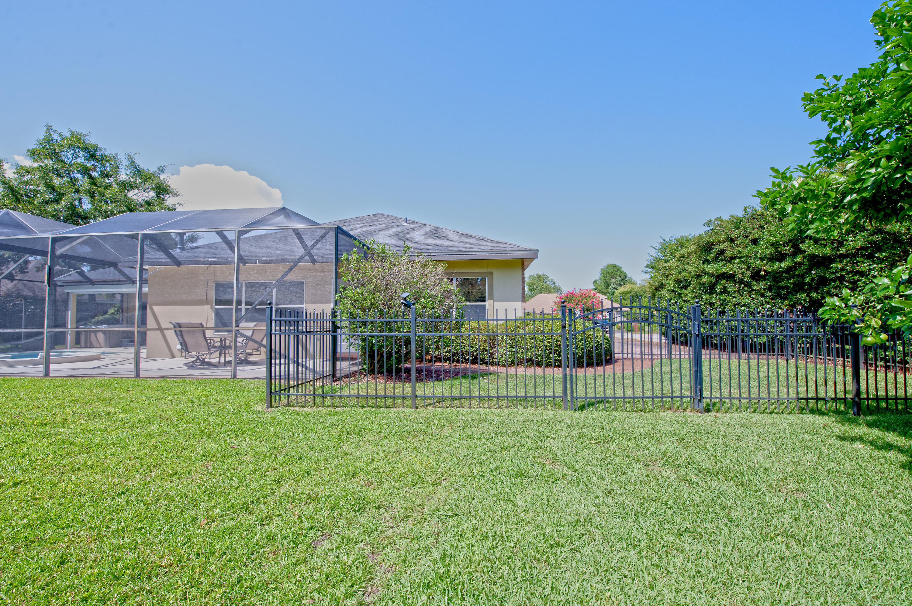 GLENLAKE PH 1 - Residential