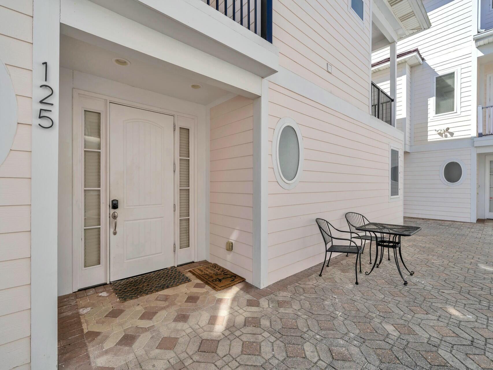 LAGUNA BEACH ESTATES 2ND ADDN - Residential