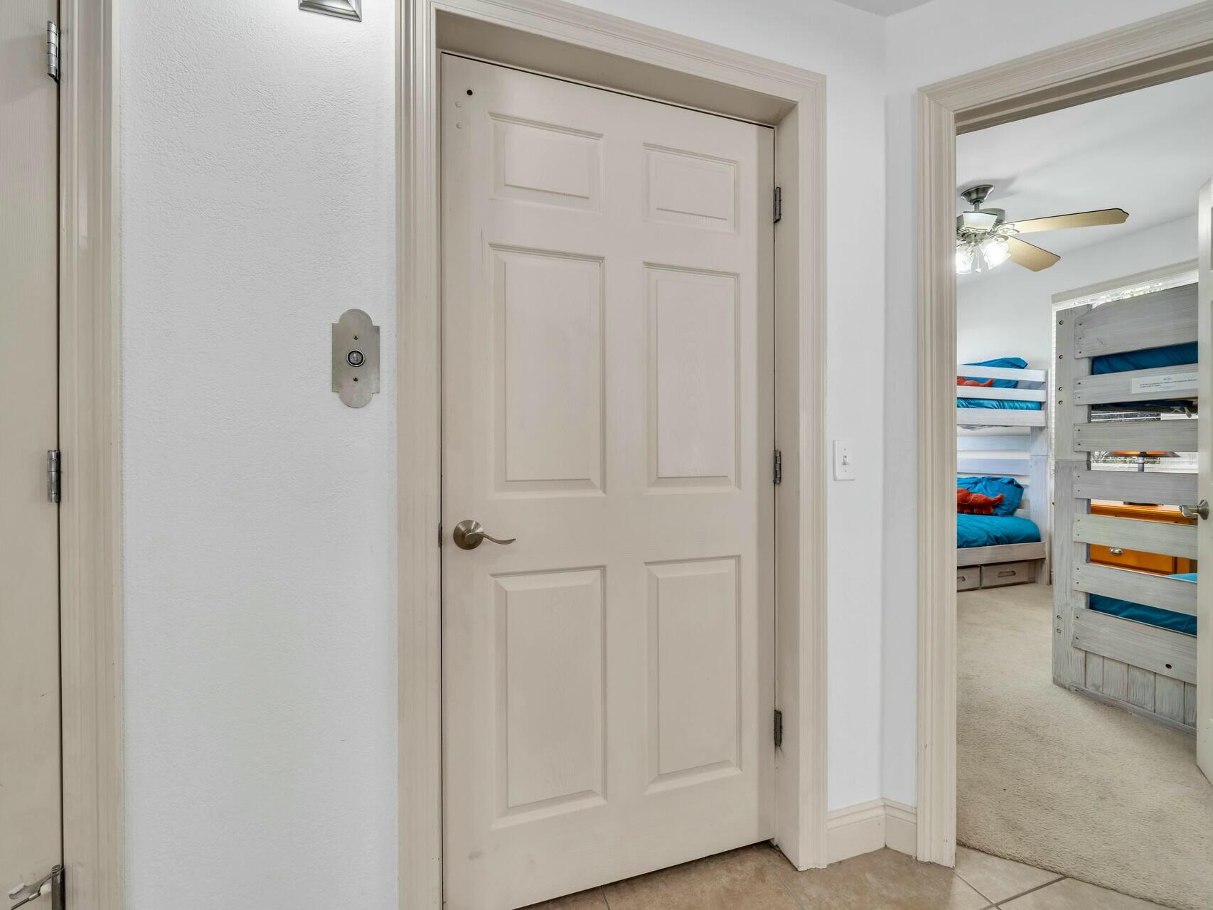 LAGUNA BEACH ESTATES 2ND ADDN - Residential