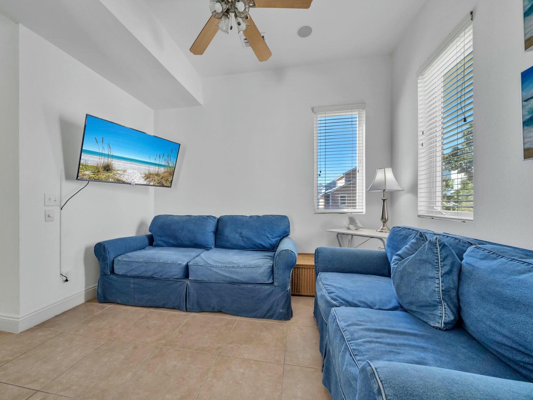 LAGUNA BEACH ESTATES 2ND ADDN - Residential
