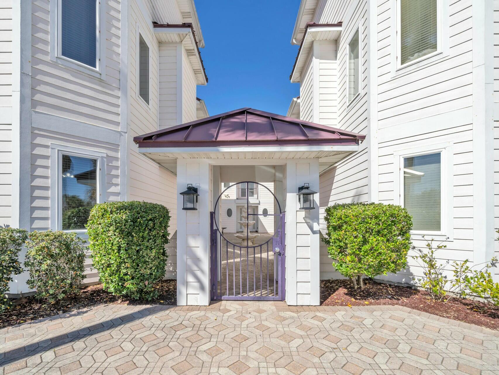 LAGUNA BEACH ESTATES 2ND ADDN - Residential